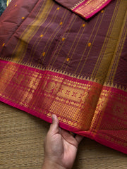 Arakku shade Podikattam / small checks Kanchi cotton saree with handmade thread buttas