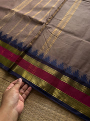RF973 Thazhampoo border Kanchi cotton saree ~ Dual tone grey