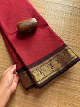 RF197 Maroon shade with contrast brown combination traditional Korvai style border Kanchi cotton saree with vaira Oosi pattern