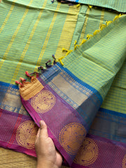 Dual tone Apple green shade Kattam / checks pattern Kanchi cotton saree with unique Annam pattern border