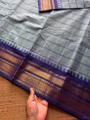 Dual tone ice blue shade Kanchi cotton Kattam / checks pattern saree with hand made Zari buttas
