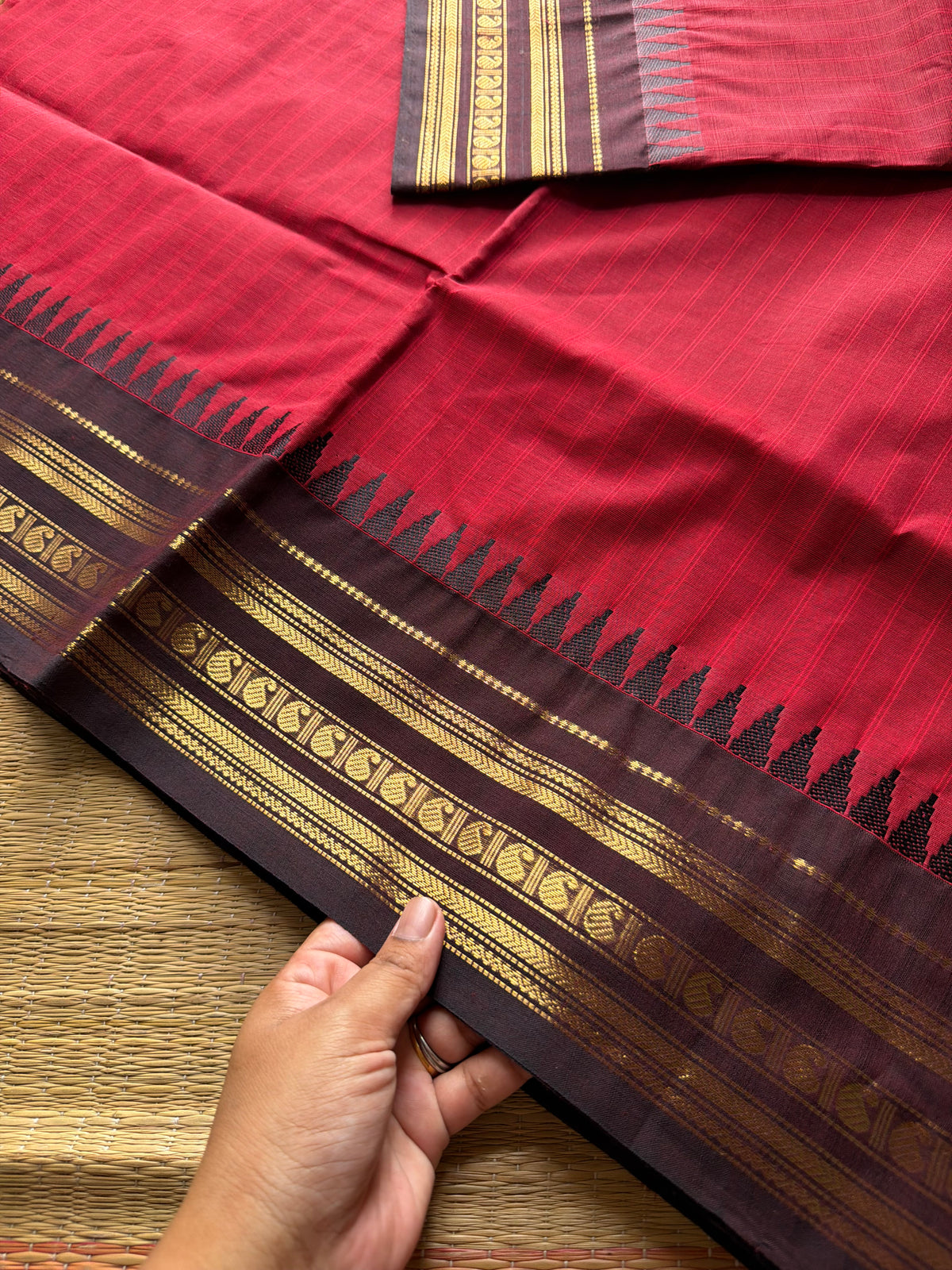 RF898 Kanchi cotton saree with vertical striped lines pattern ~ Reddish maroon with brown