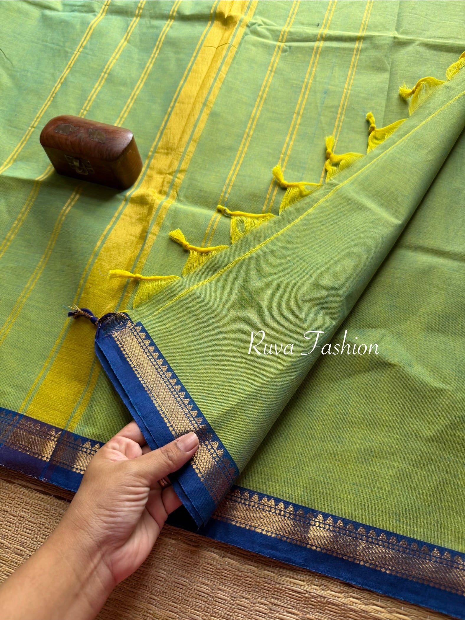 RF83 Dual tone Turquoise green / apple green with contrast small blue Zari border Kanchi cotton saree