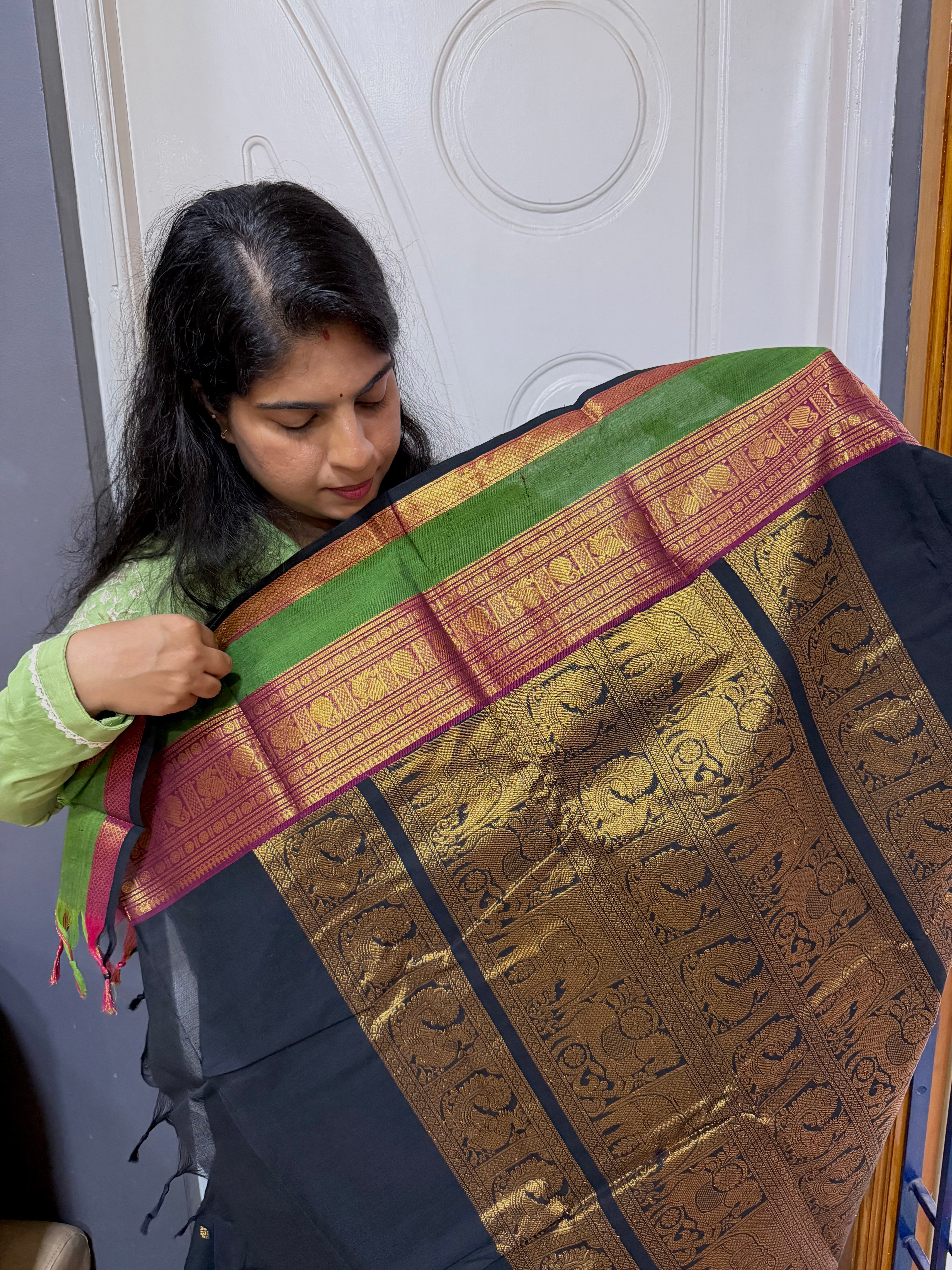 RF1237 Premium Rich Pallu Kanchi Cotton Saree ~ Black