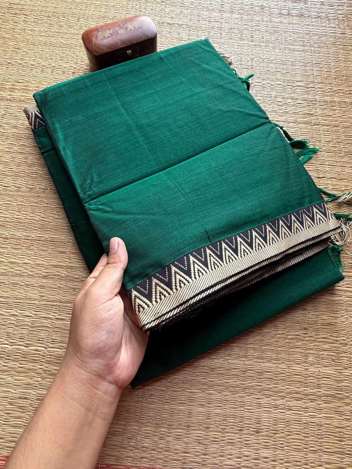 Green Narayanpet Mercerised Cotton Saree With Small Border