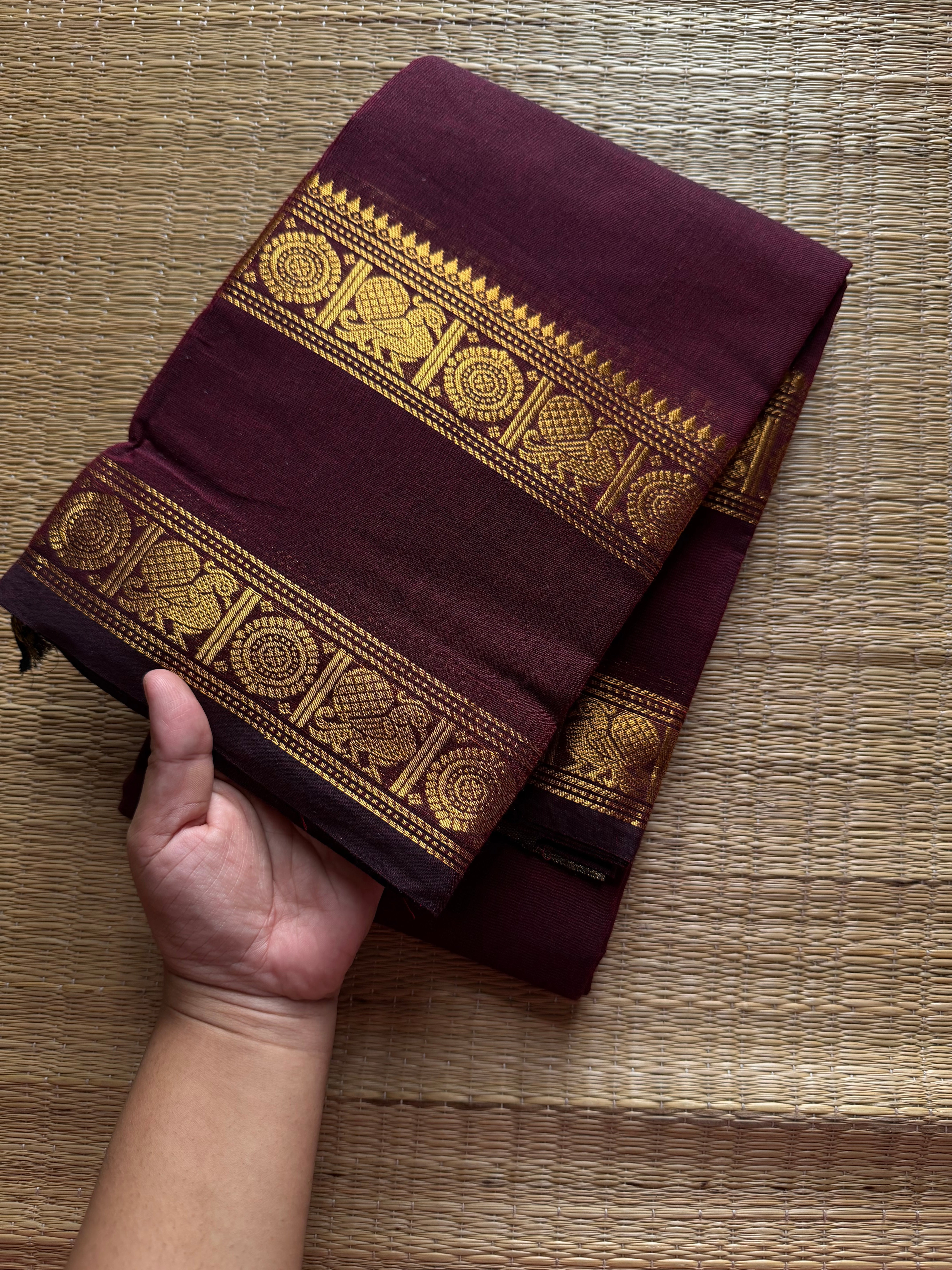 RF464 Maroon shade monotone Kanchi cotton saree with Annam pattern gap / Rettapet border