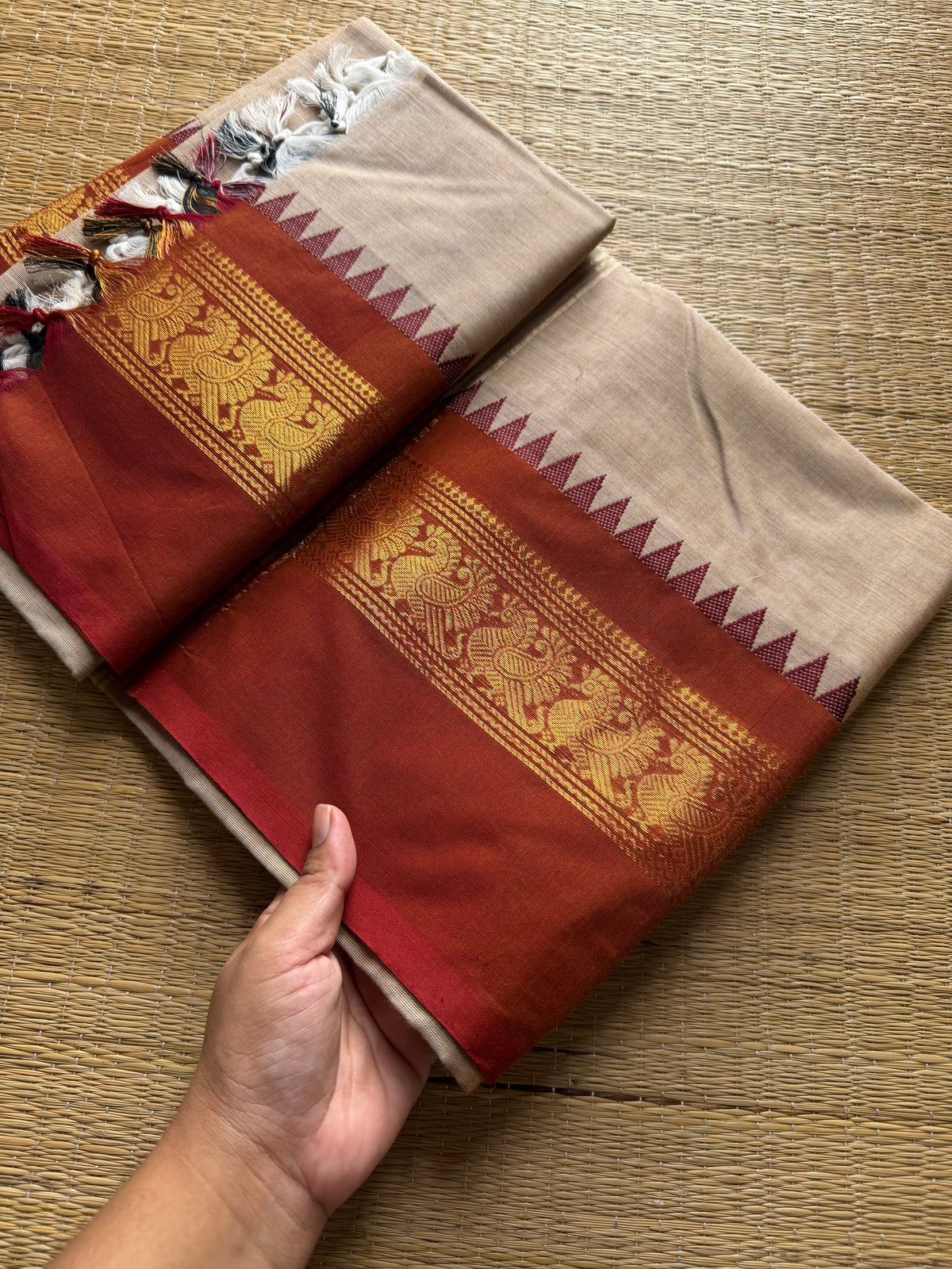Cream shade Kanchi cotton saree with Ganga Jamuna border