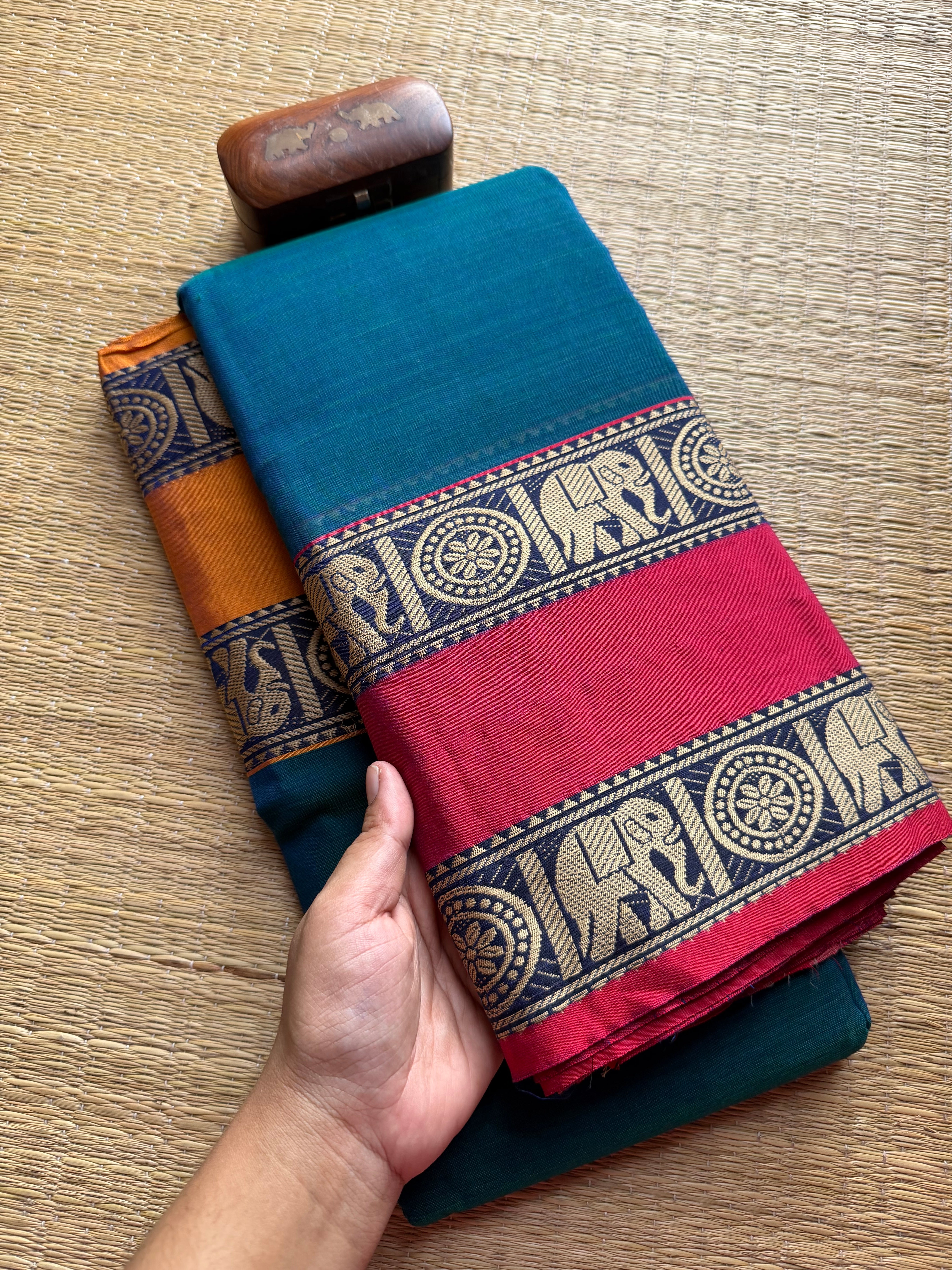 Peacock Blue Shade Mercerised Narayanpet Cotton Saree With Ganga Jamuna Border