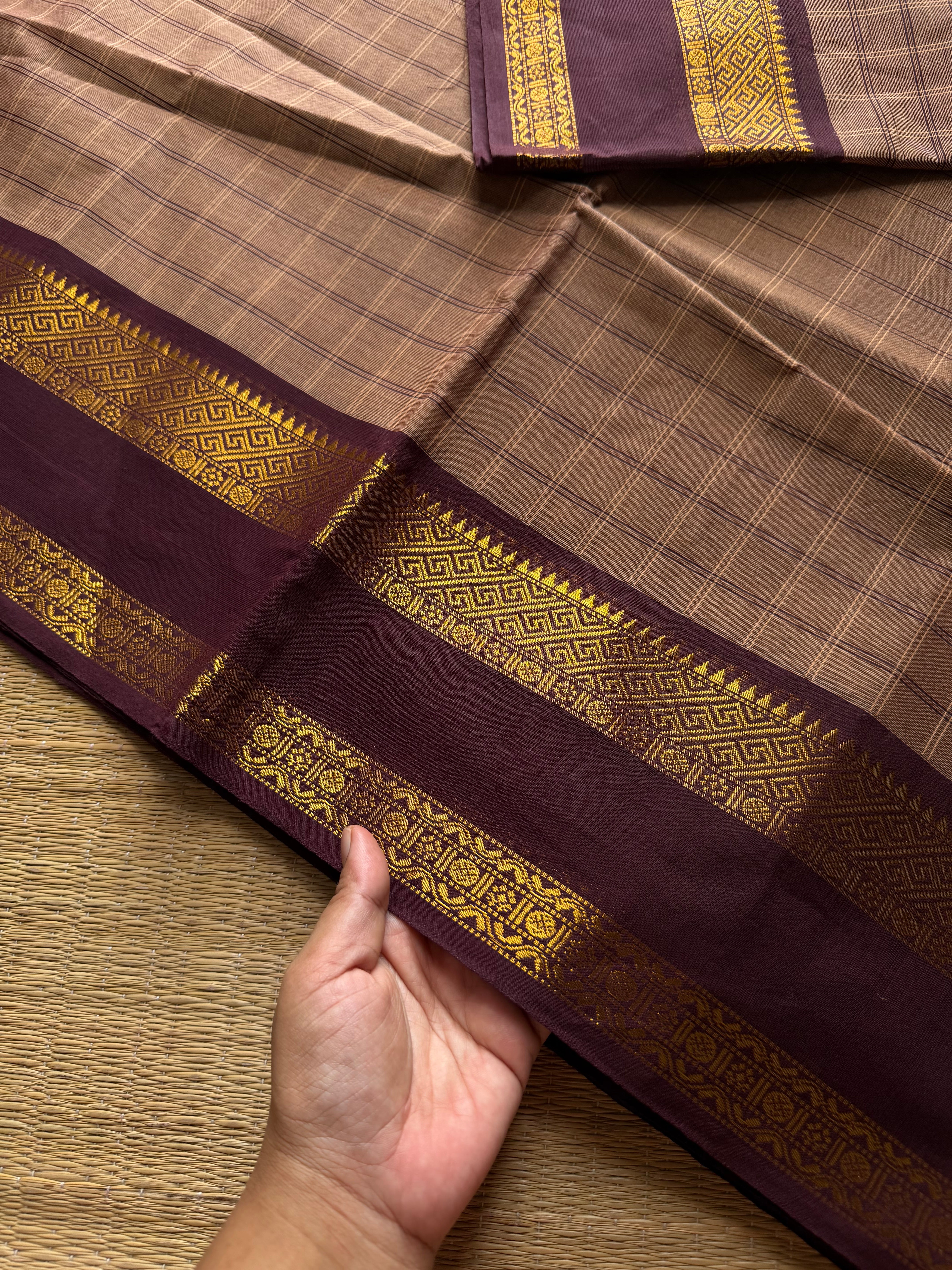RF1035 Biscuit with brown ~ Vintage Kattam / Checks Kanchi Cotton Saree