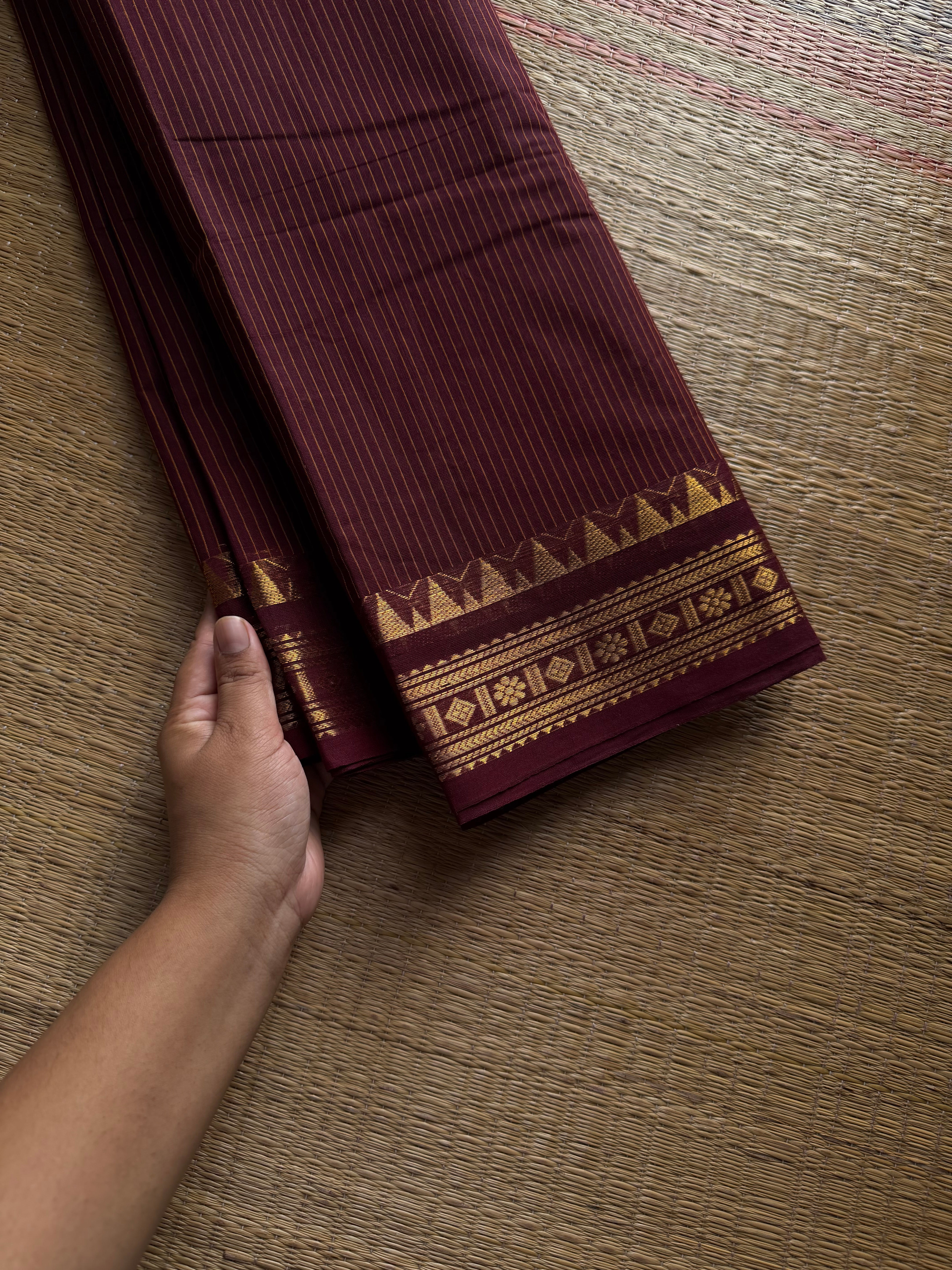 RF1424 Monotone Coffee brown ~ Small border Kanchi cotton saree with thread weaving stripped lines pattern