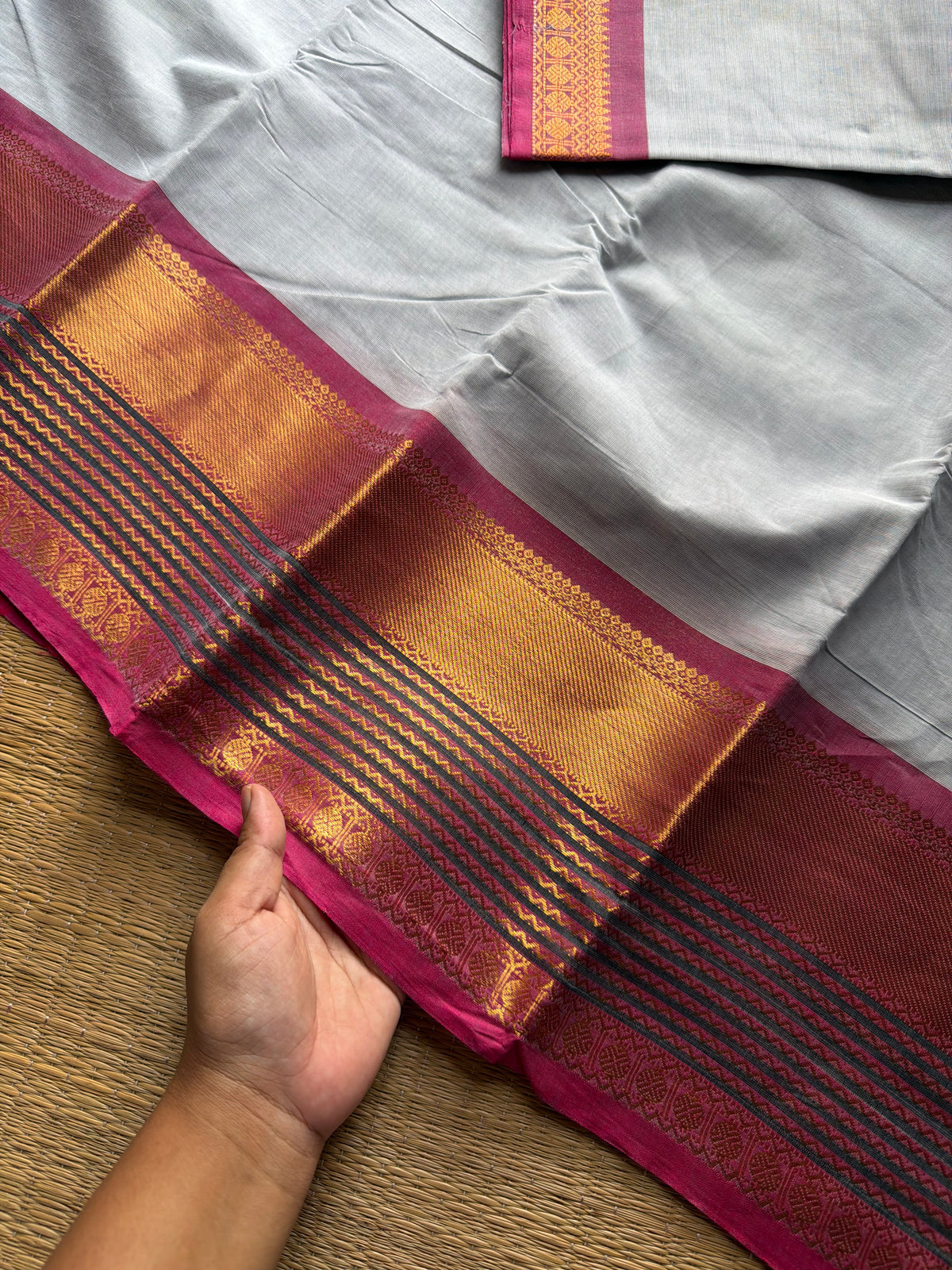 RF1010 Light grey ~ Kanchi cotton saree