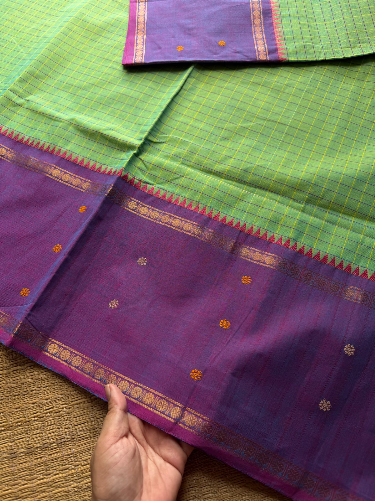 RF558 Dual tone Apple green shade with lavender combination Vintage Border Kanchi Cotton Saree With kattam / checks pattern & handwoven Buttas on the border