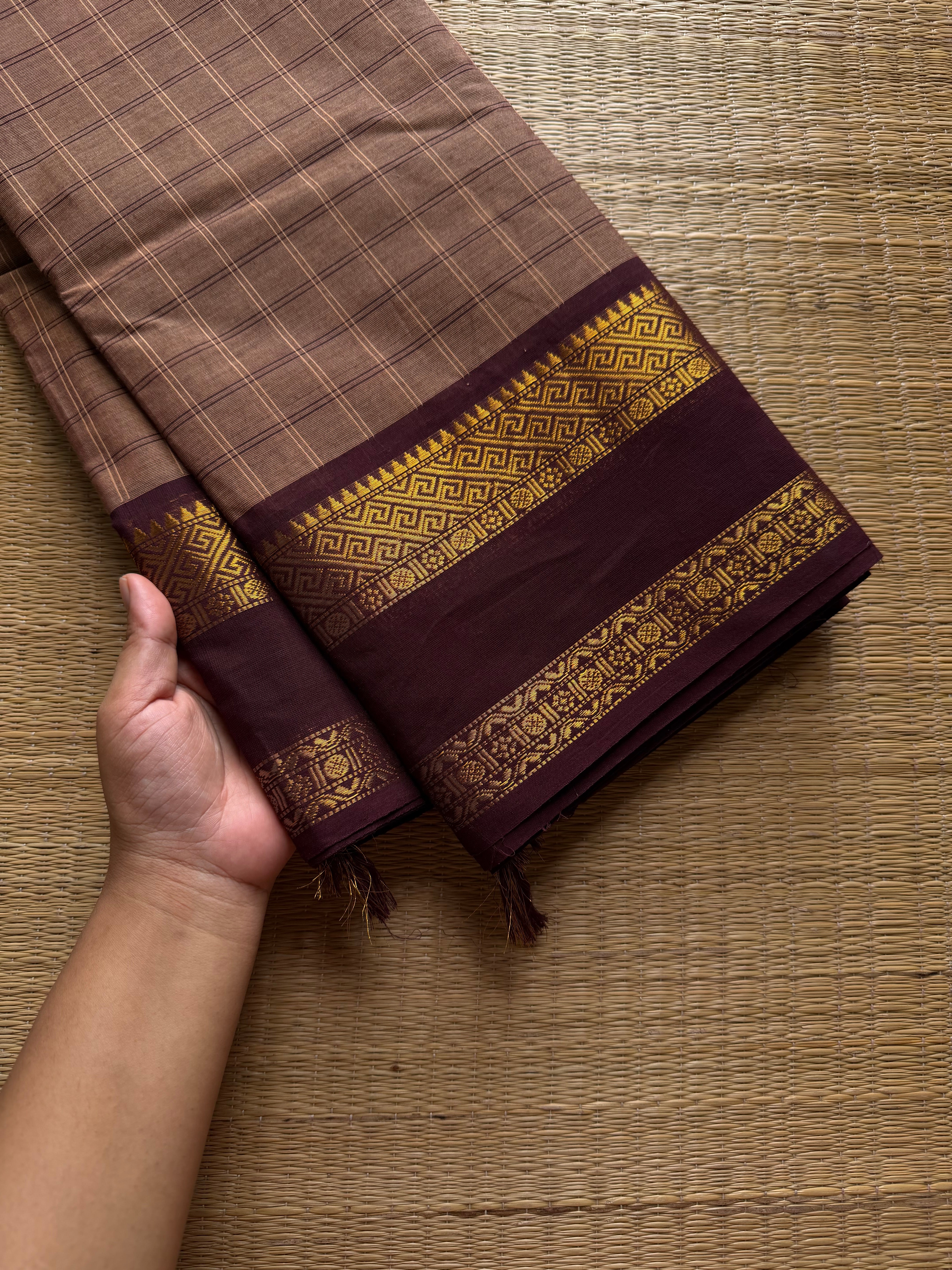 RF1035 Biscuit with brown ~ Vintage Kattam / Checks Kanchi Cotton Saree