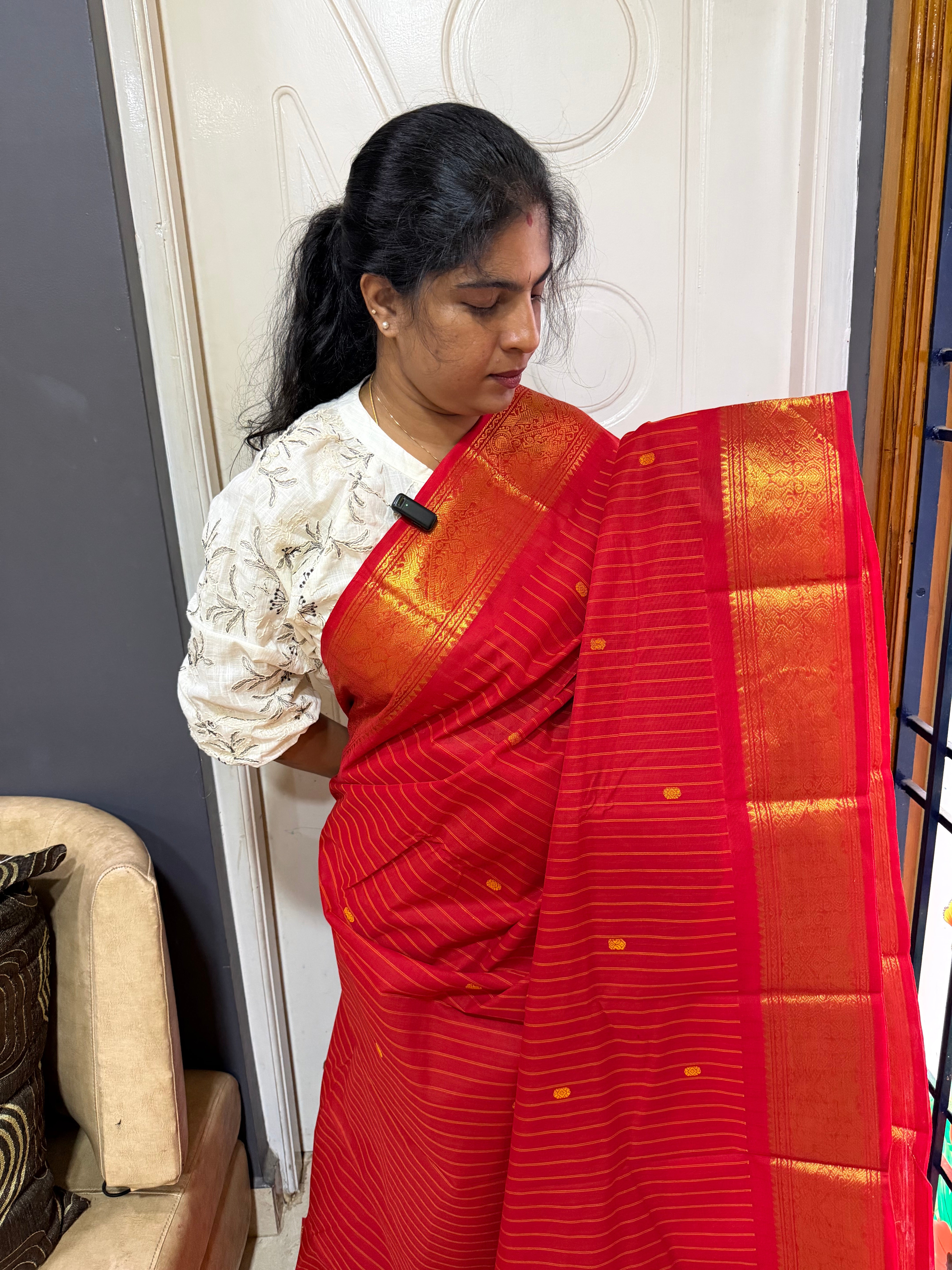 RF593 Classic Monotone Red shade & Intricate zari woven Vanasingaram Border with Vaira Oosi thread vertical lines pattern & handmade thread  Buttas