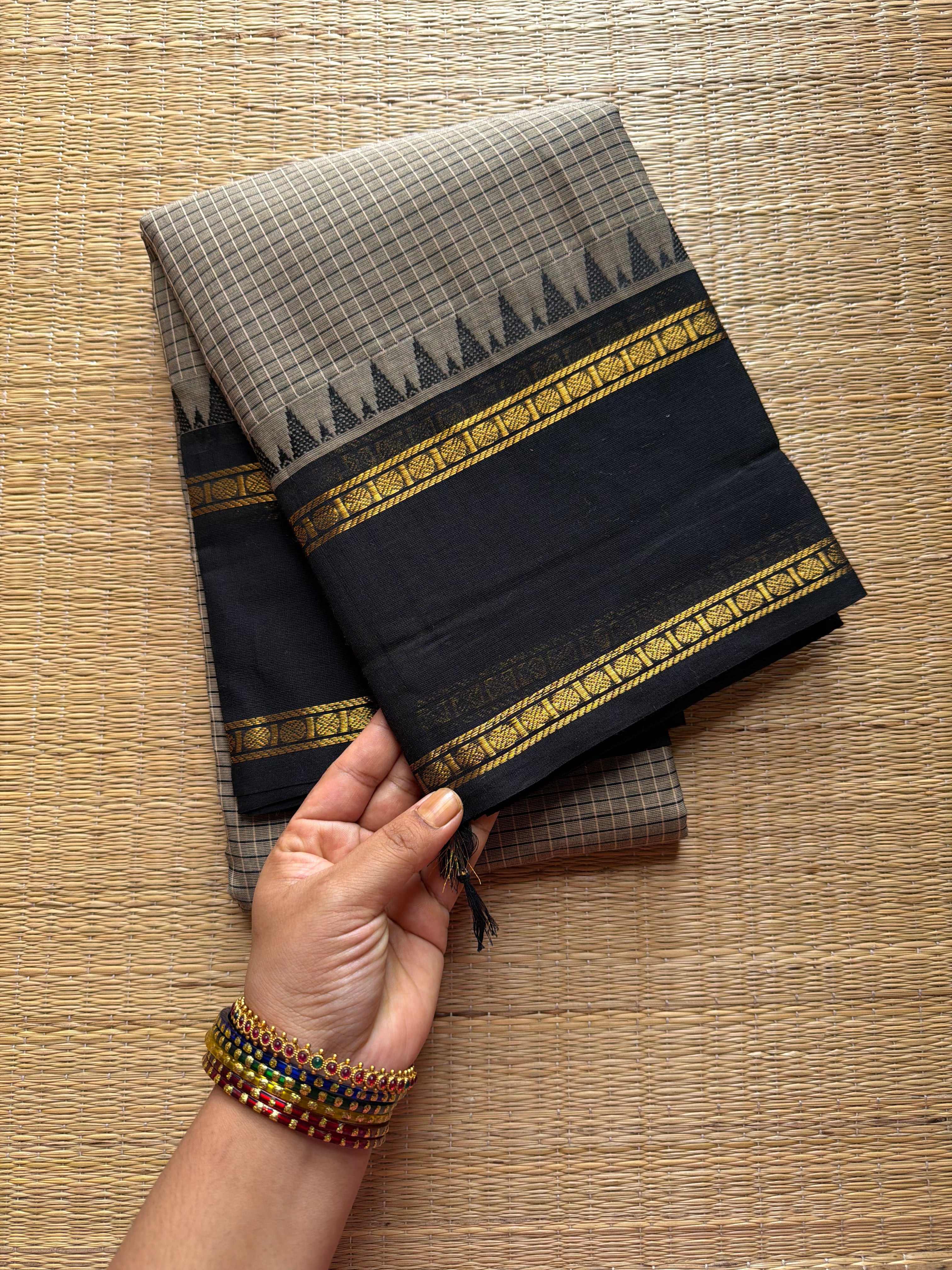 RF589 Premium Vintage Podi Kattam Kanchi Cotton saree ~ Grey with black