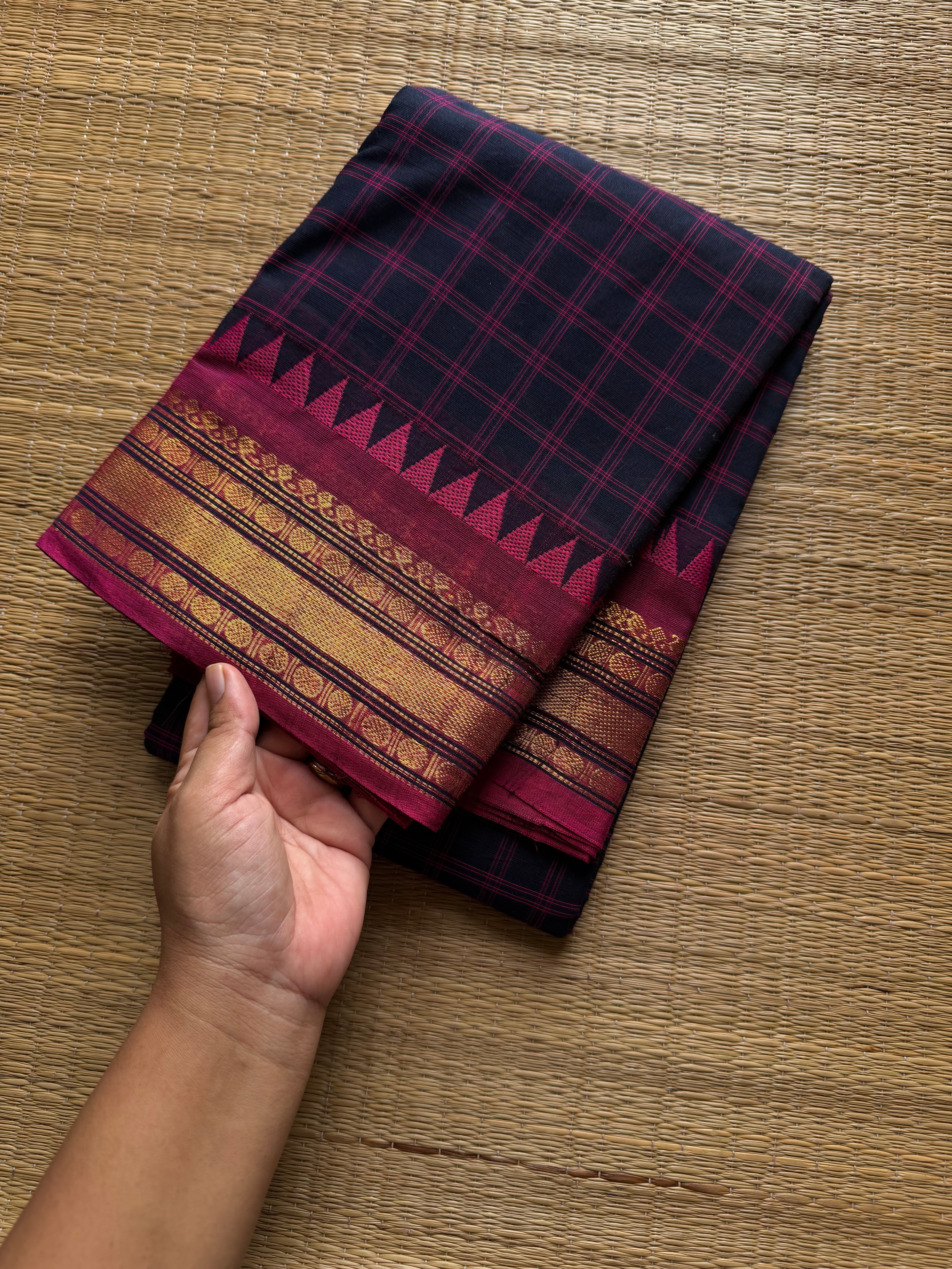 RF850 Kanchi Kattam Edition ~ Navy Blue with magenta pink combination