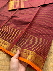 RF143 Arakku / Maroon Shade Vaira Oosi pattern Kanchi cotton saree small contrast orange shade mango Zari border