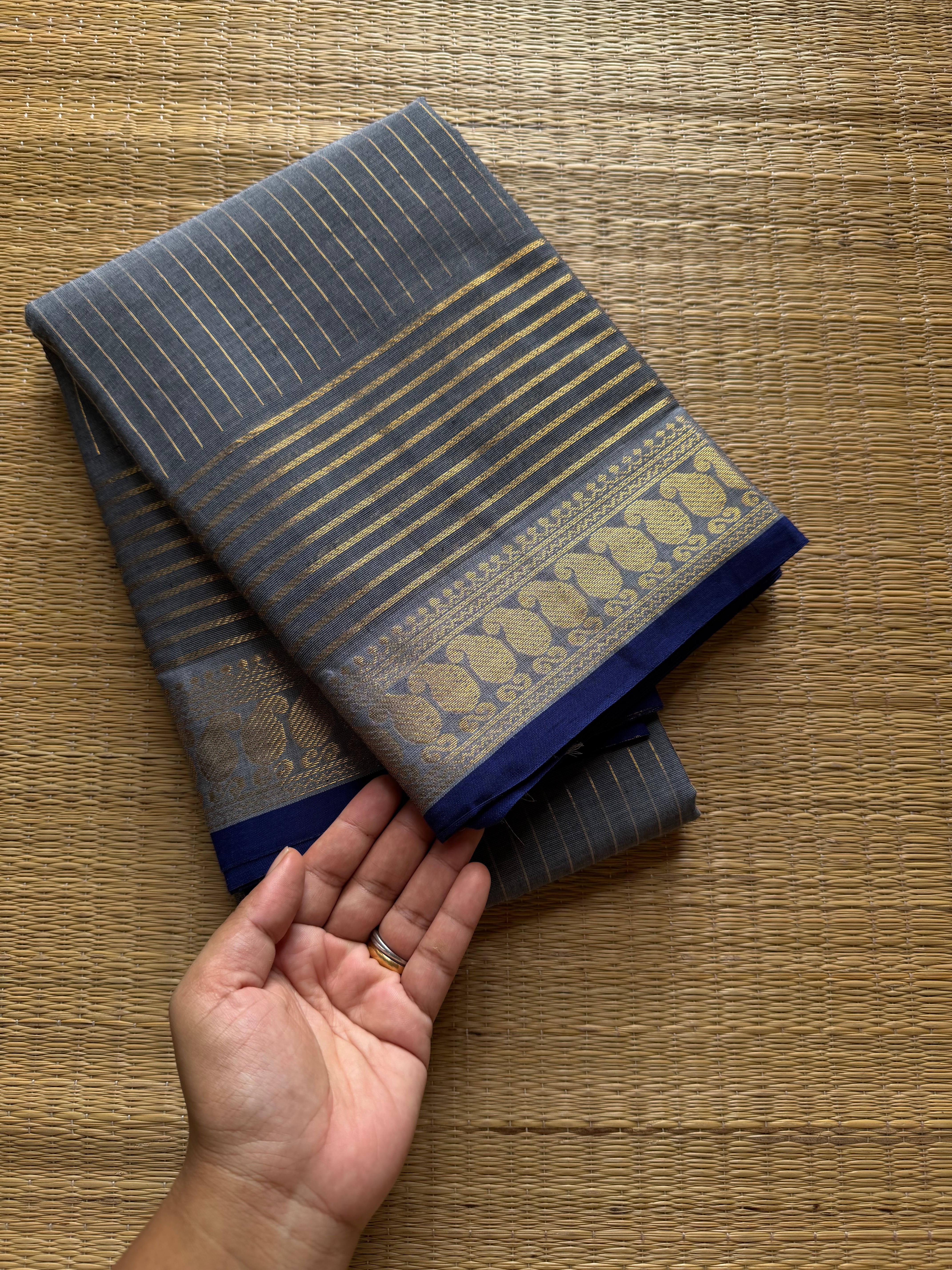 RF866 Greyish ice blue ~ Vairaoosi pattern Kanchi cotton saree with small contrast royal blue shade mango Zari border