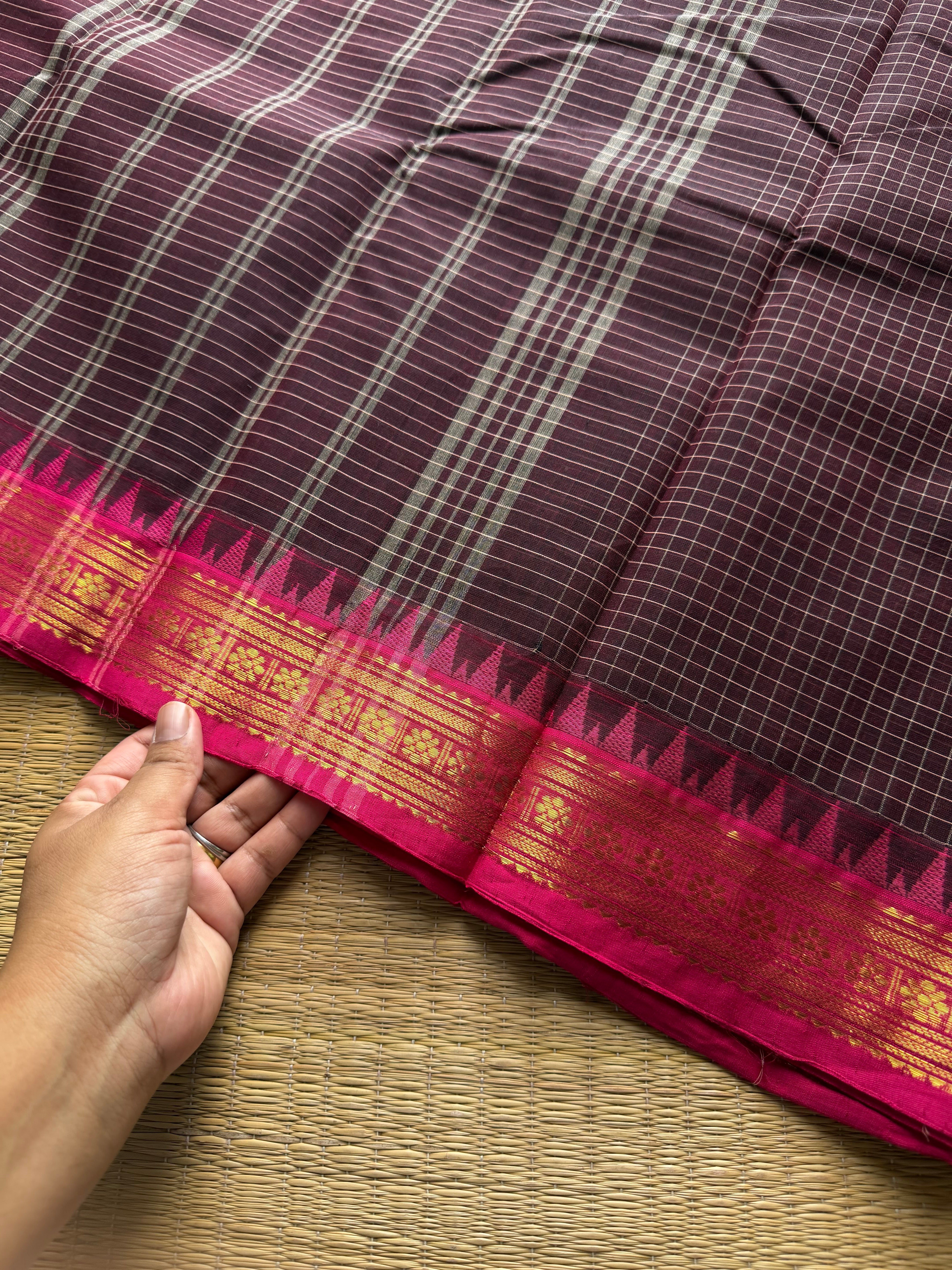 RF816 Maroon shade Kanchi cotton Podikattam / small checks saree
