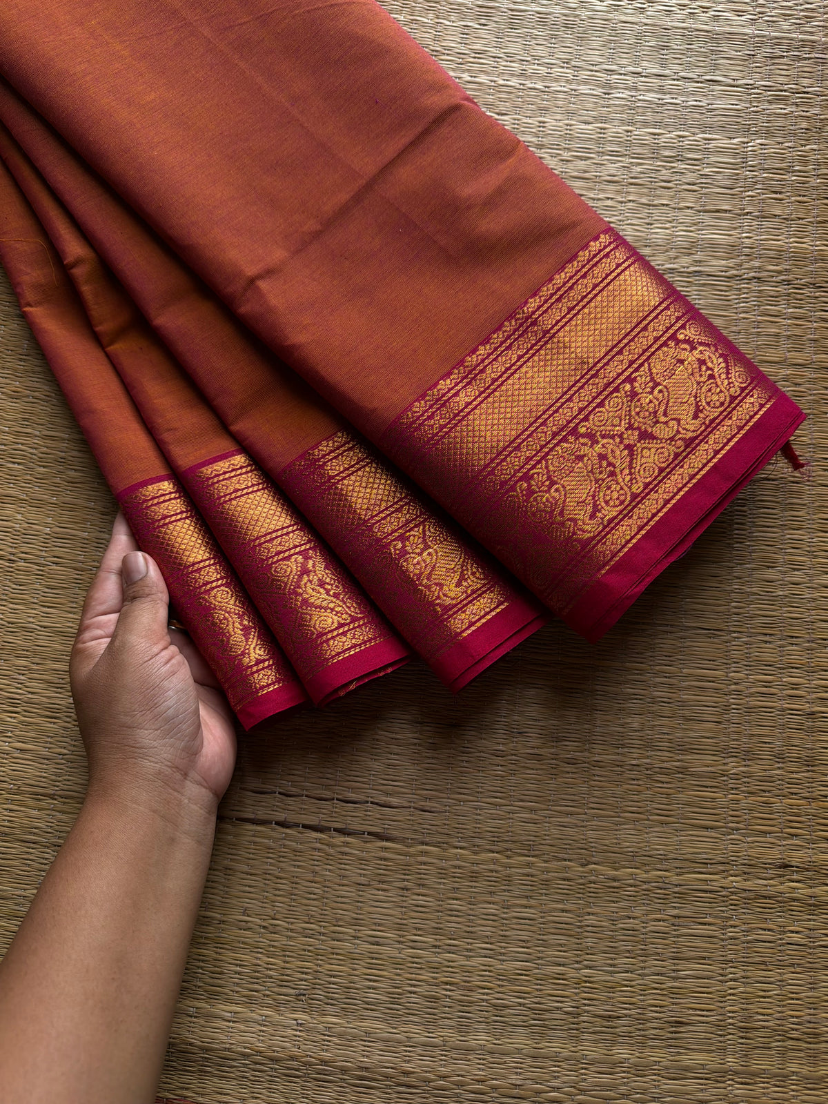 RF944 Dual shade rustic orange ~ Silk saree inspired Kanchi cotton saree