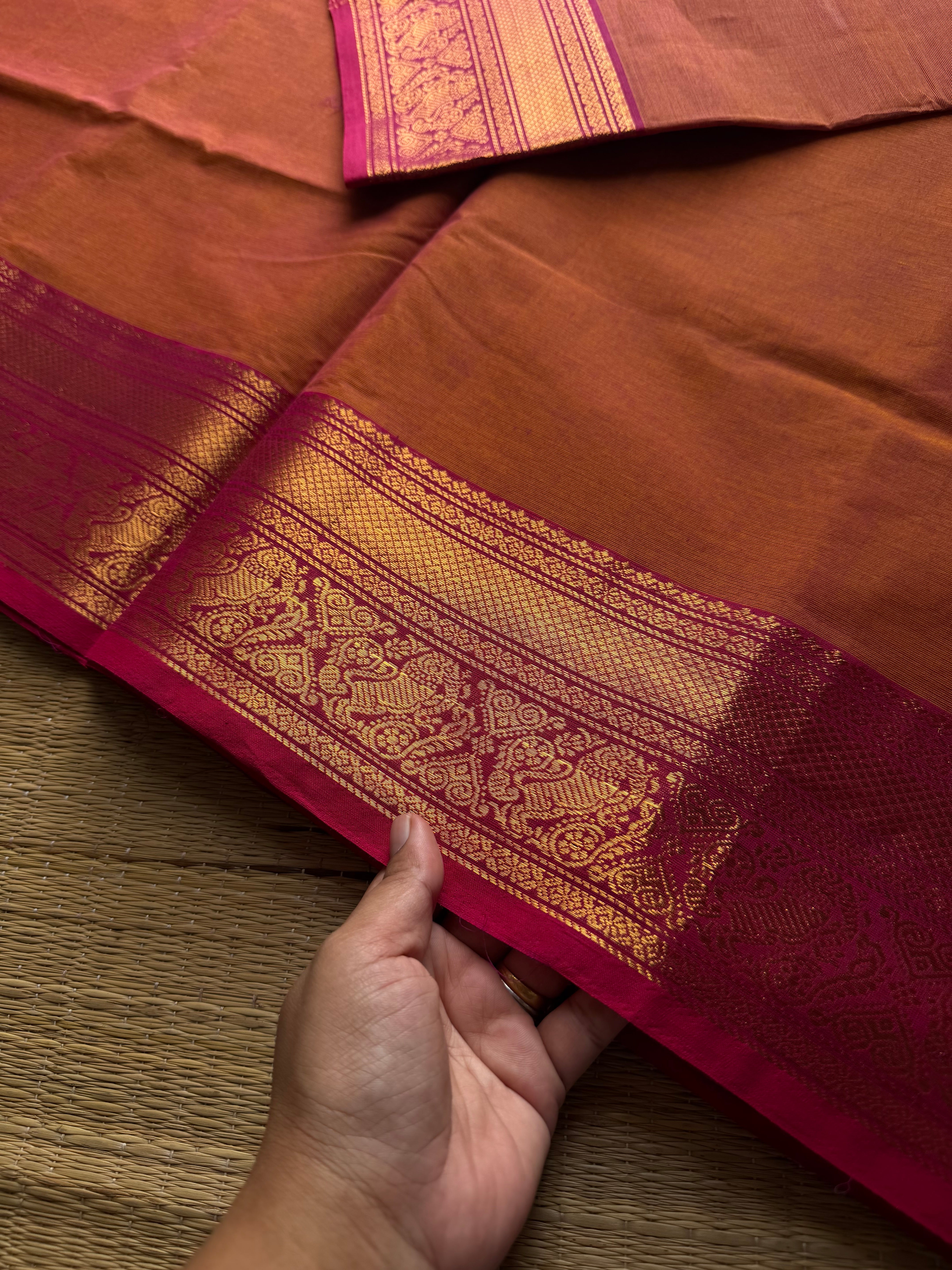 RF944 Dual shade rustic orange ~ Silk saree inspired Kanchi cotton saree