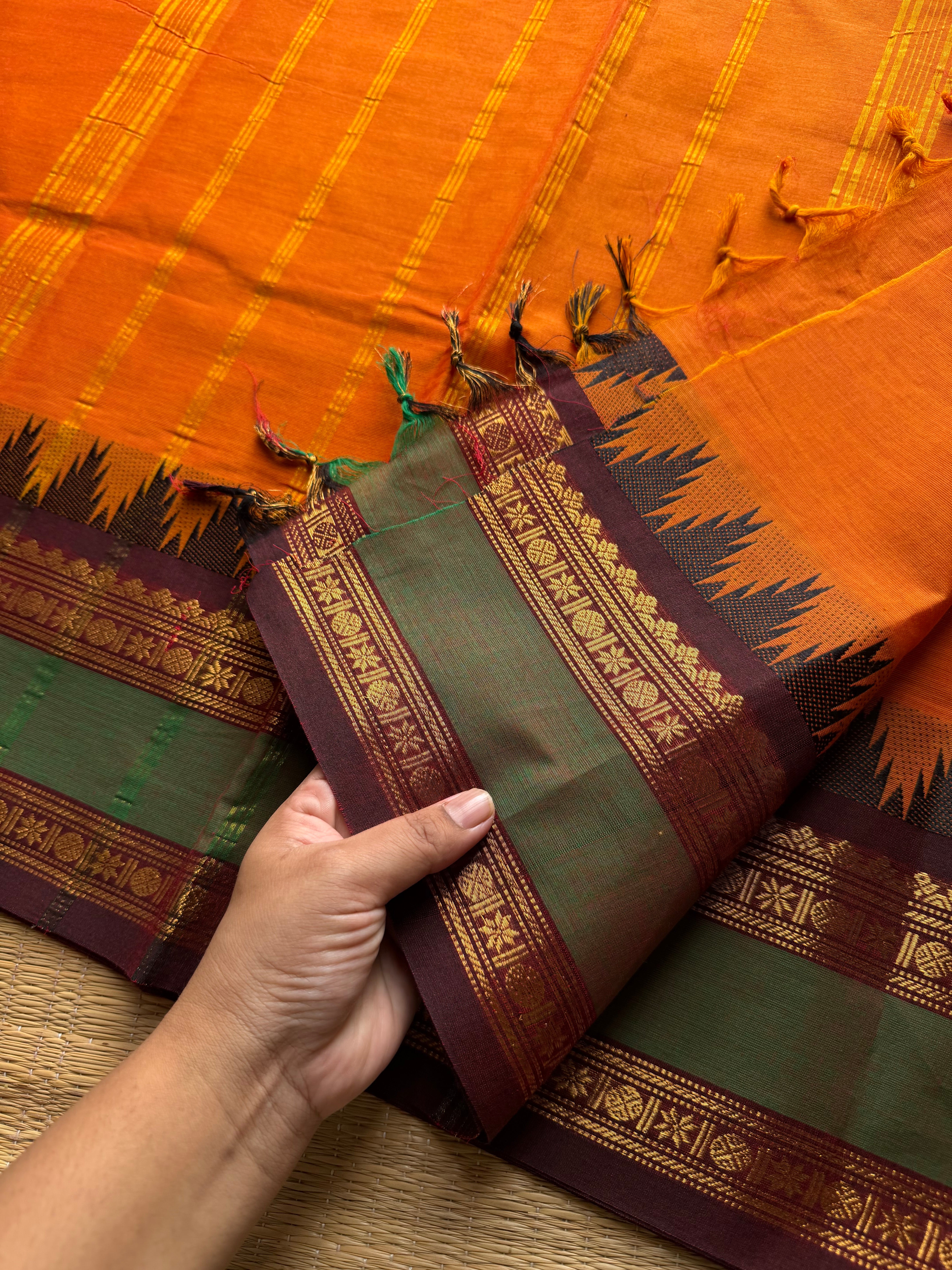 RF540 Dual tone orange shade Kanchi cotton saree with contrast Thazhampoo pattern gap border