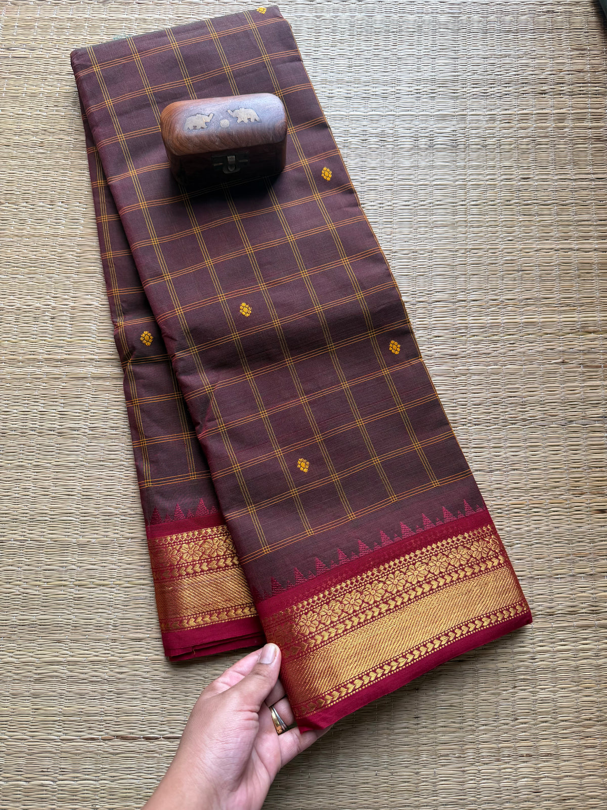 Maroon Shade Checks / Kattam Pattern Kanchi Cotton Saree