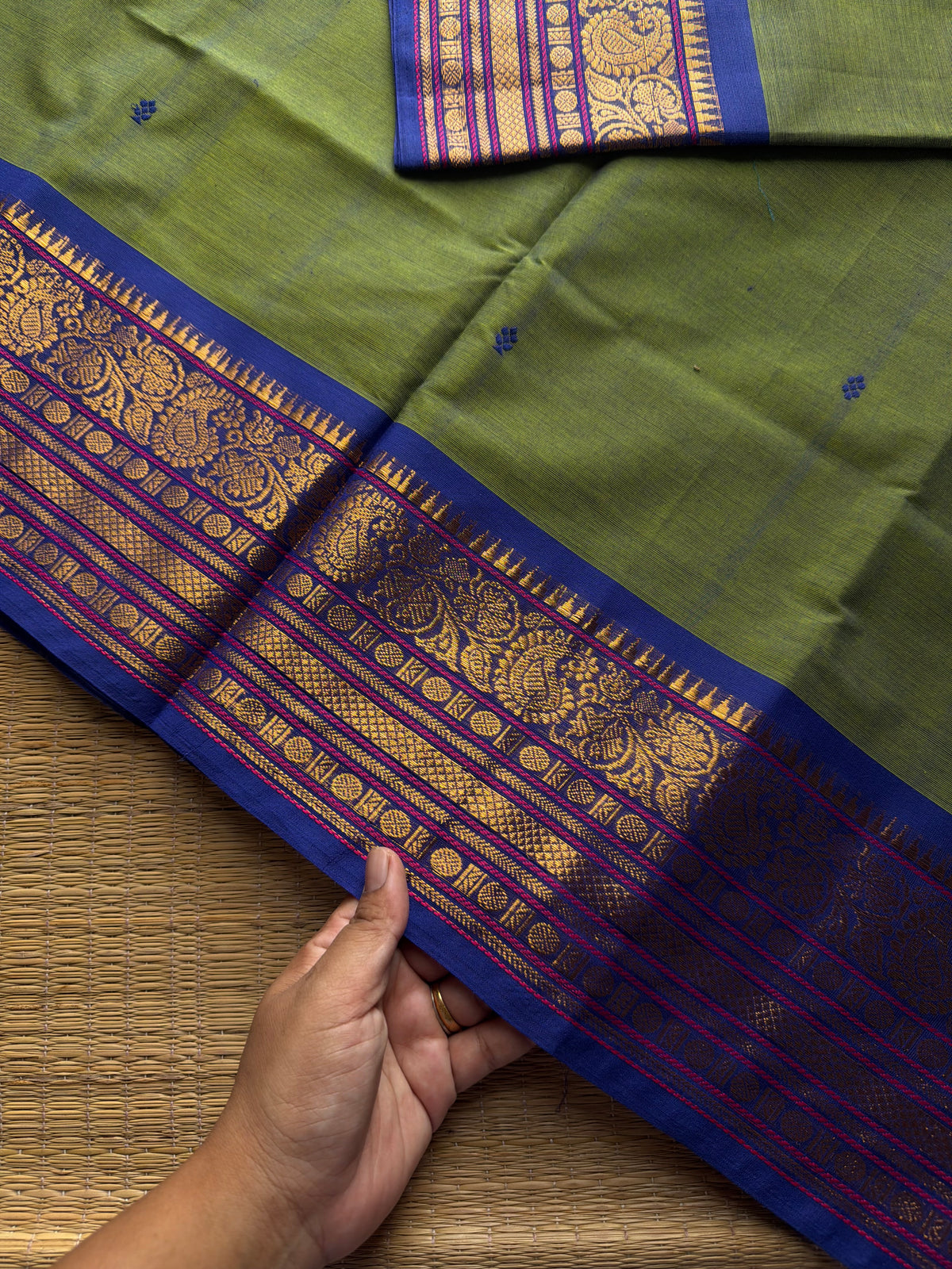 RF1020 Dual tone green shade Kanchi cotton saree with handmade thread buttas
