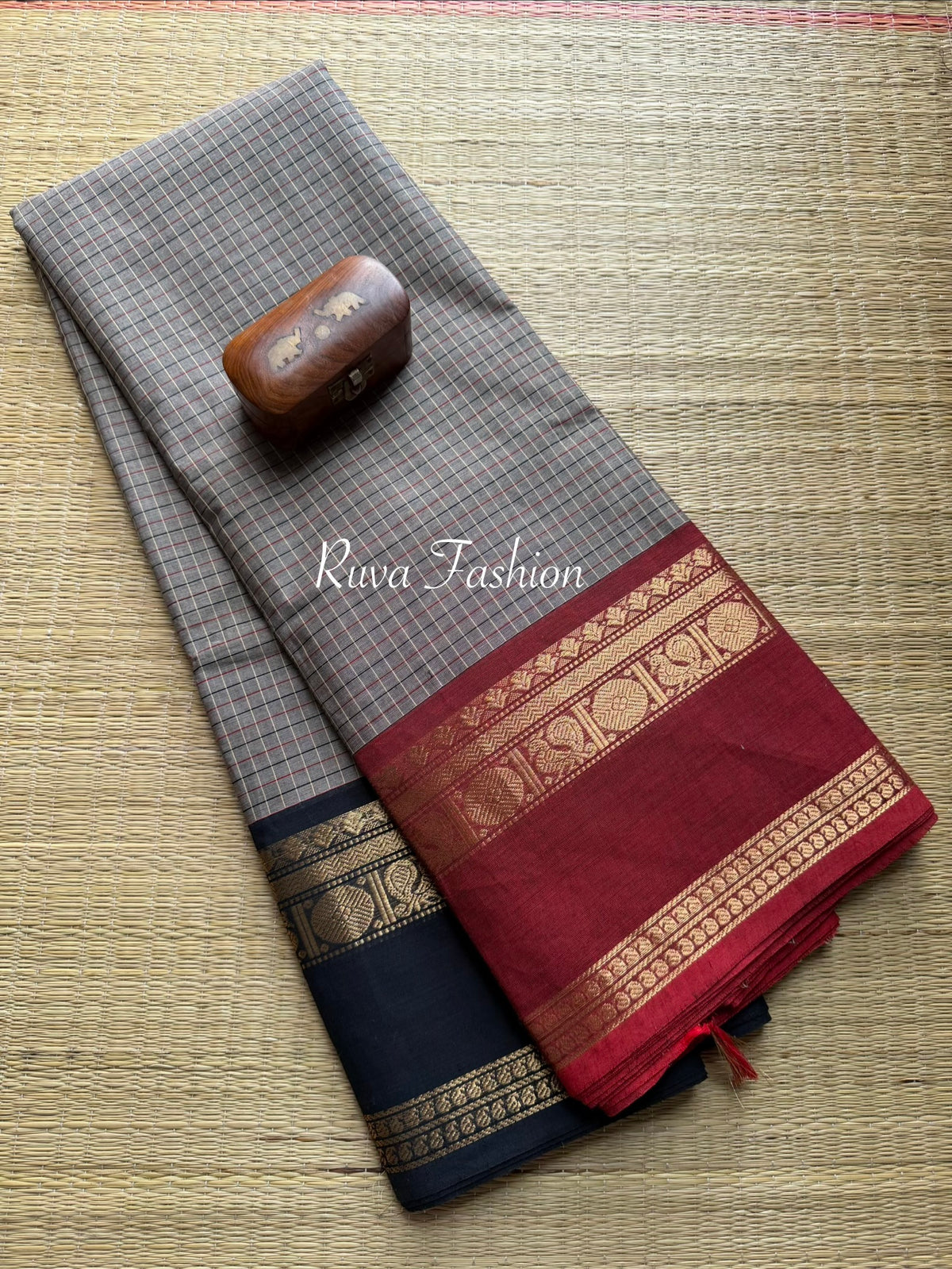 Grey Annam Pattern Ganga Jamuna Border Kanchi Cotton Saree