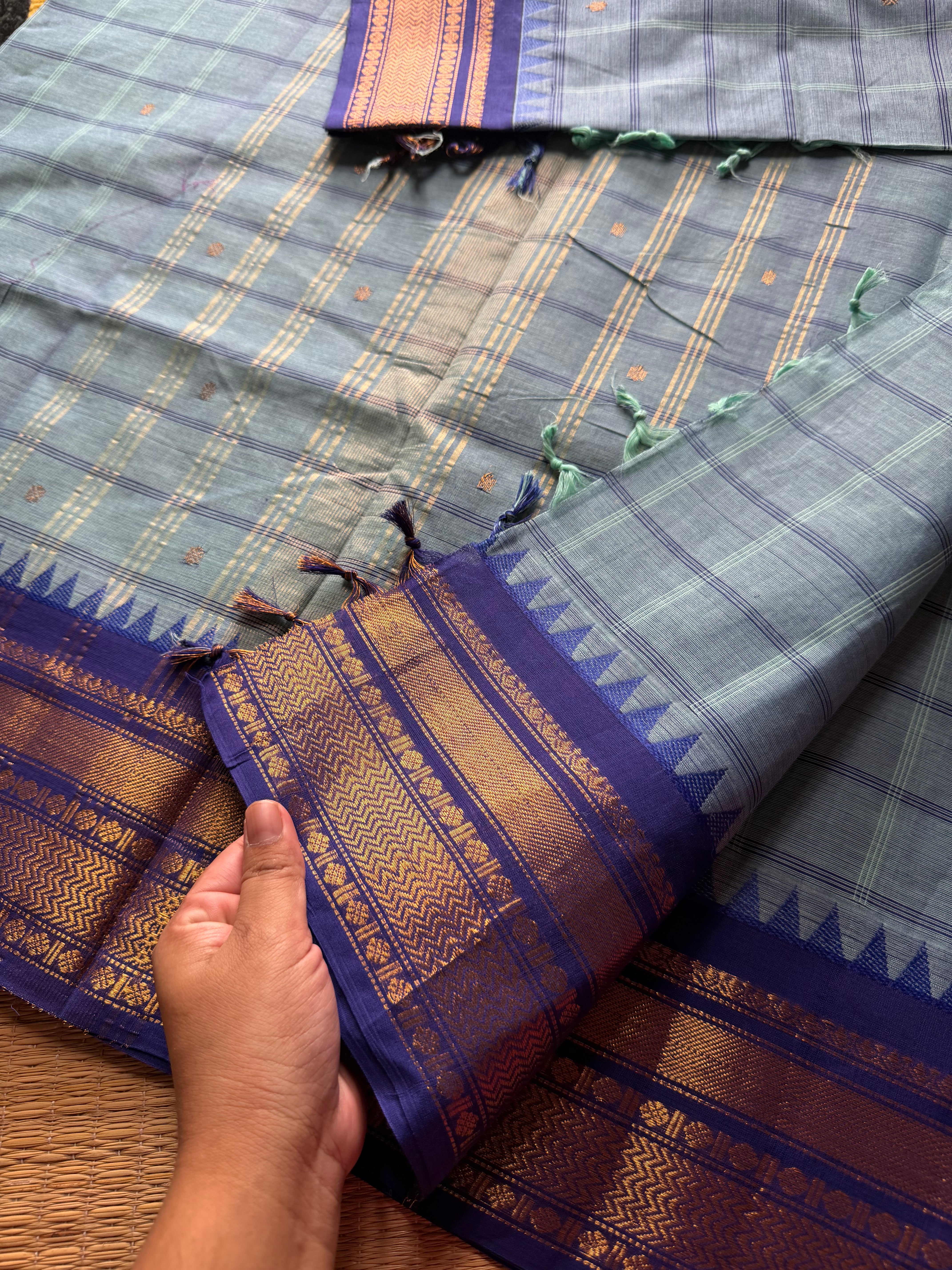 Dual tone ice blue shade Kanchi cotton Kattam / checks pattern saree with hand made Zari buttas