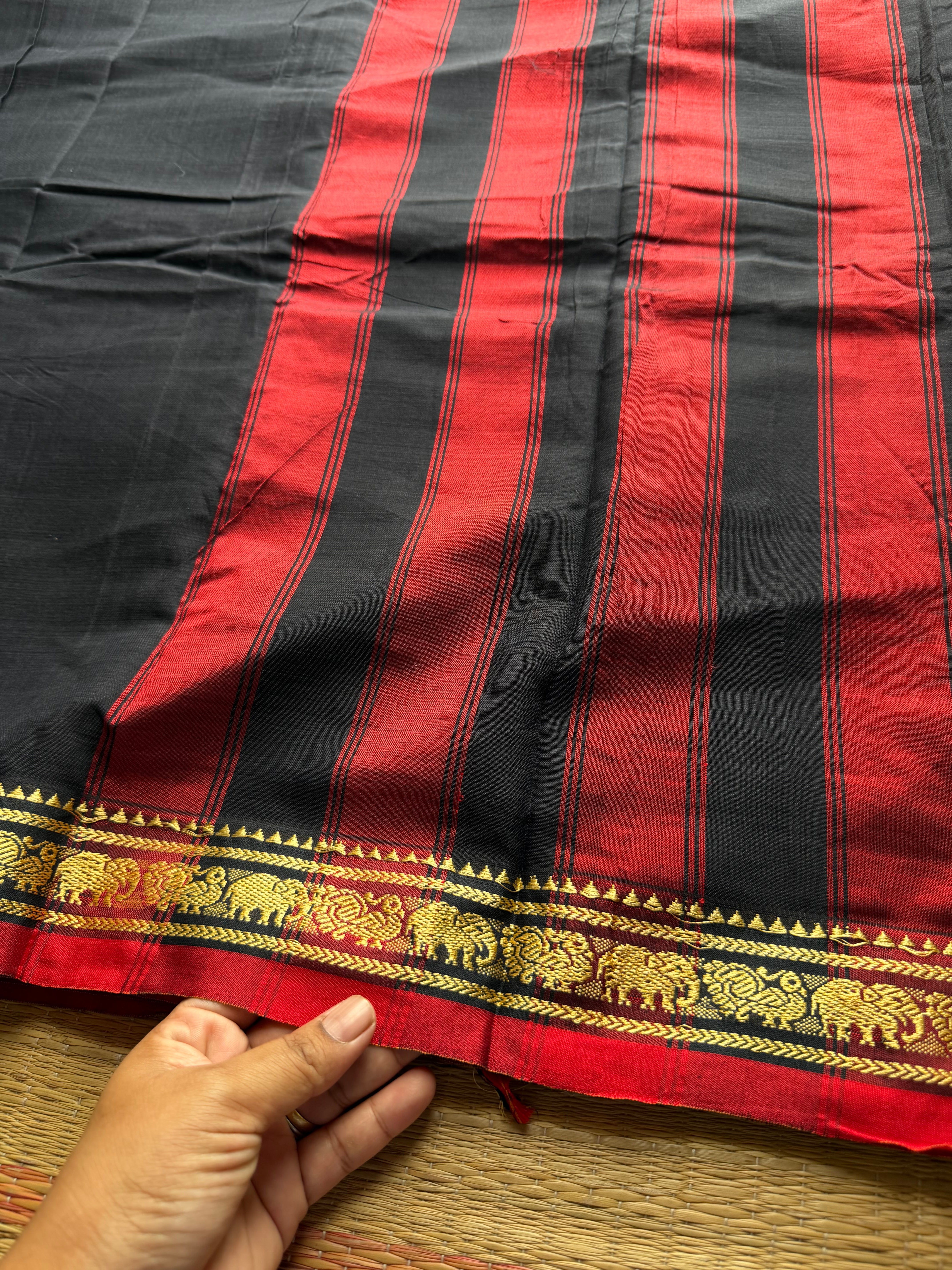 RF928 Black ~ Mercerised Narayanpet soft cotton saree with small thread border