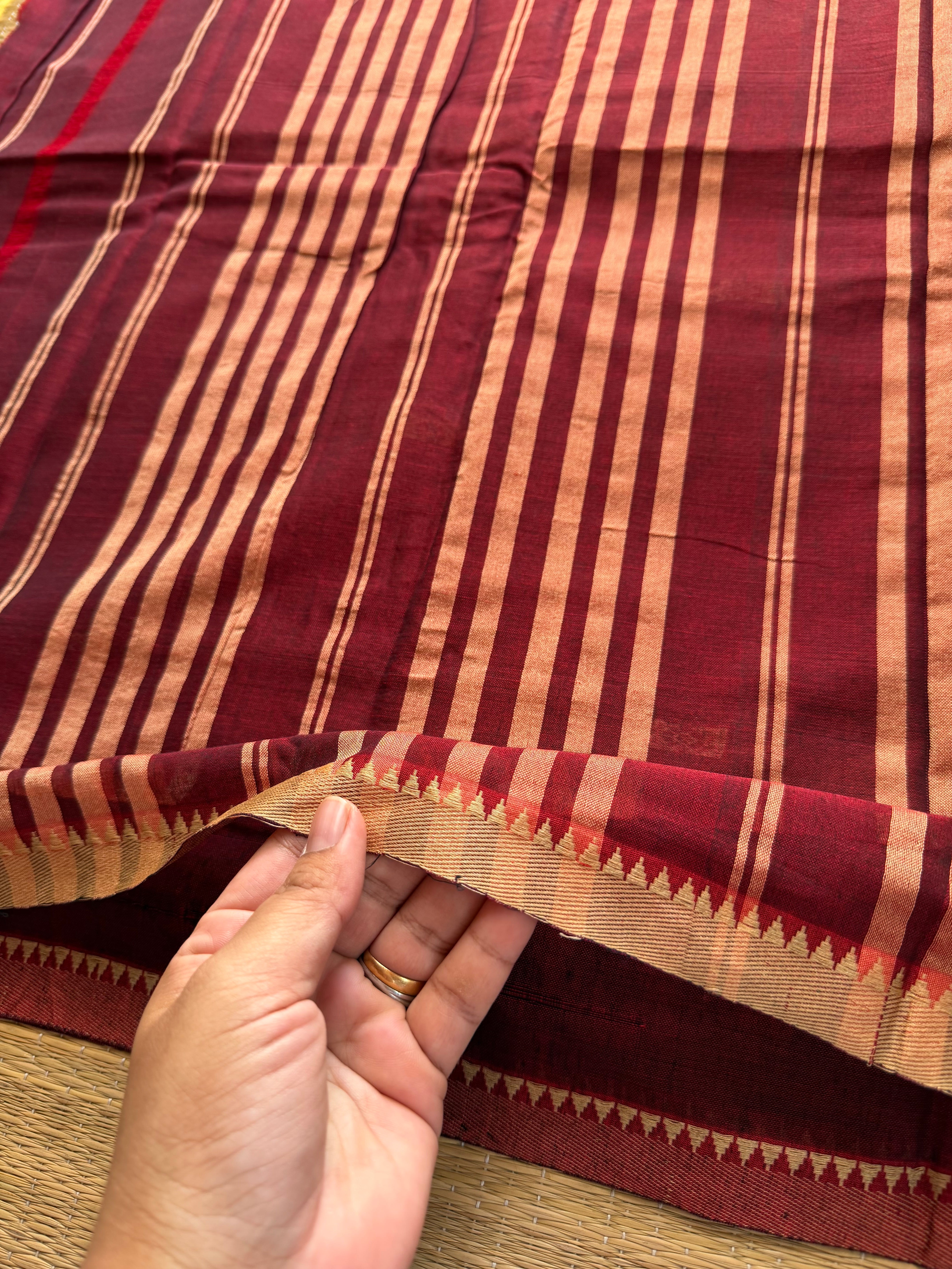 RF253 Maroon Narayanpet small thread border cotton saree with handmade thread buttas