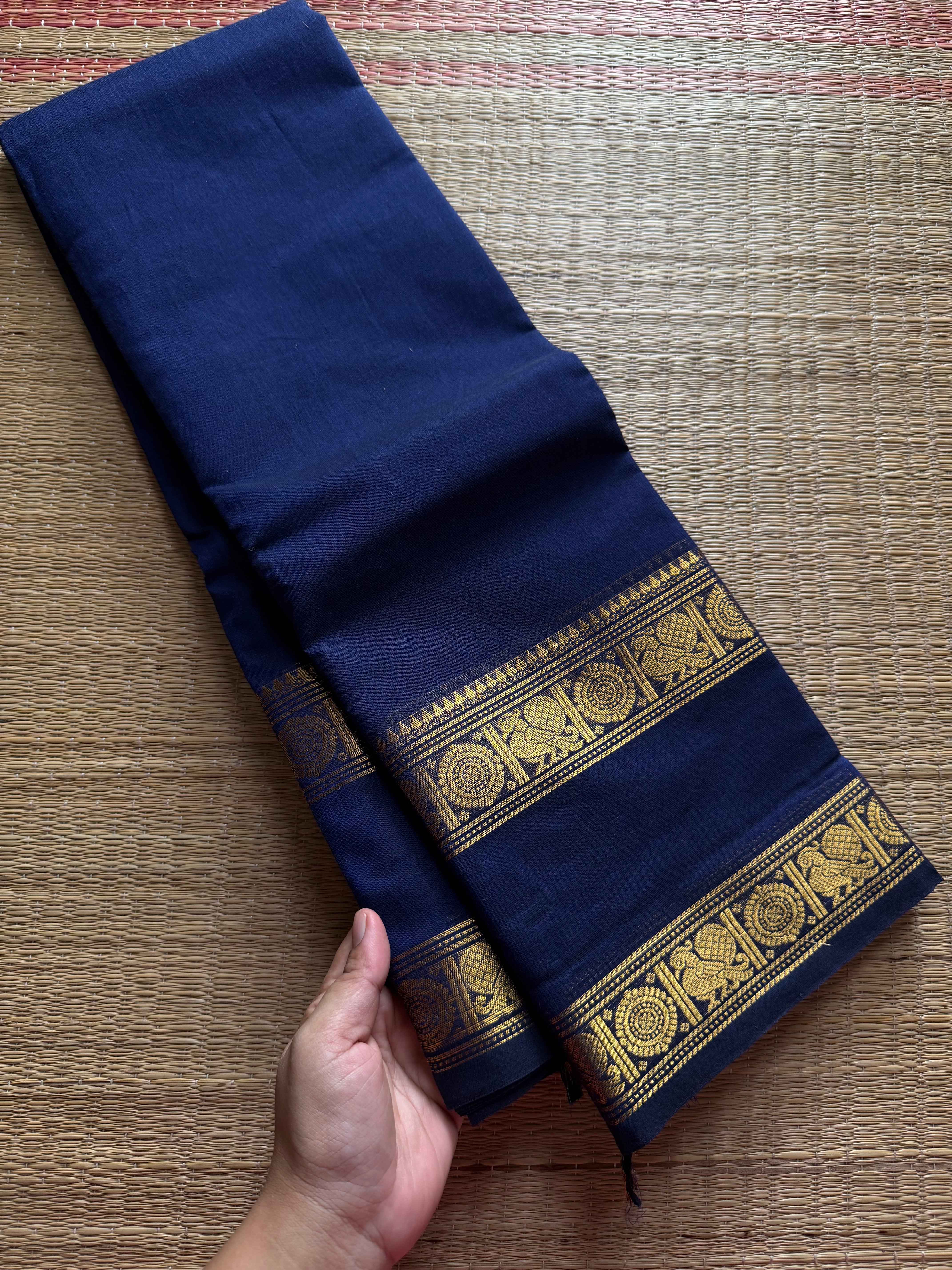 RF465 Navy blue shade monotone Kanchi cotton saree with Annam pattern gap / Rettapet border