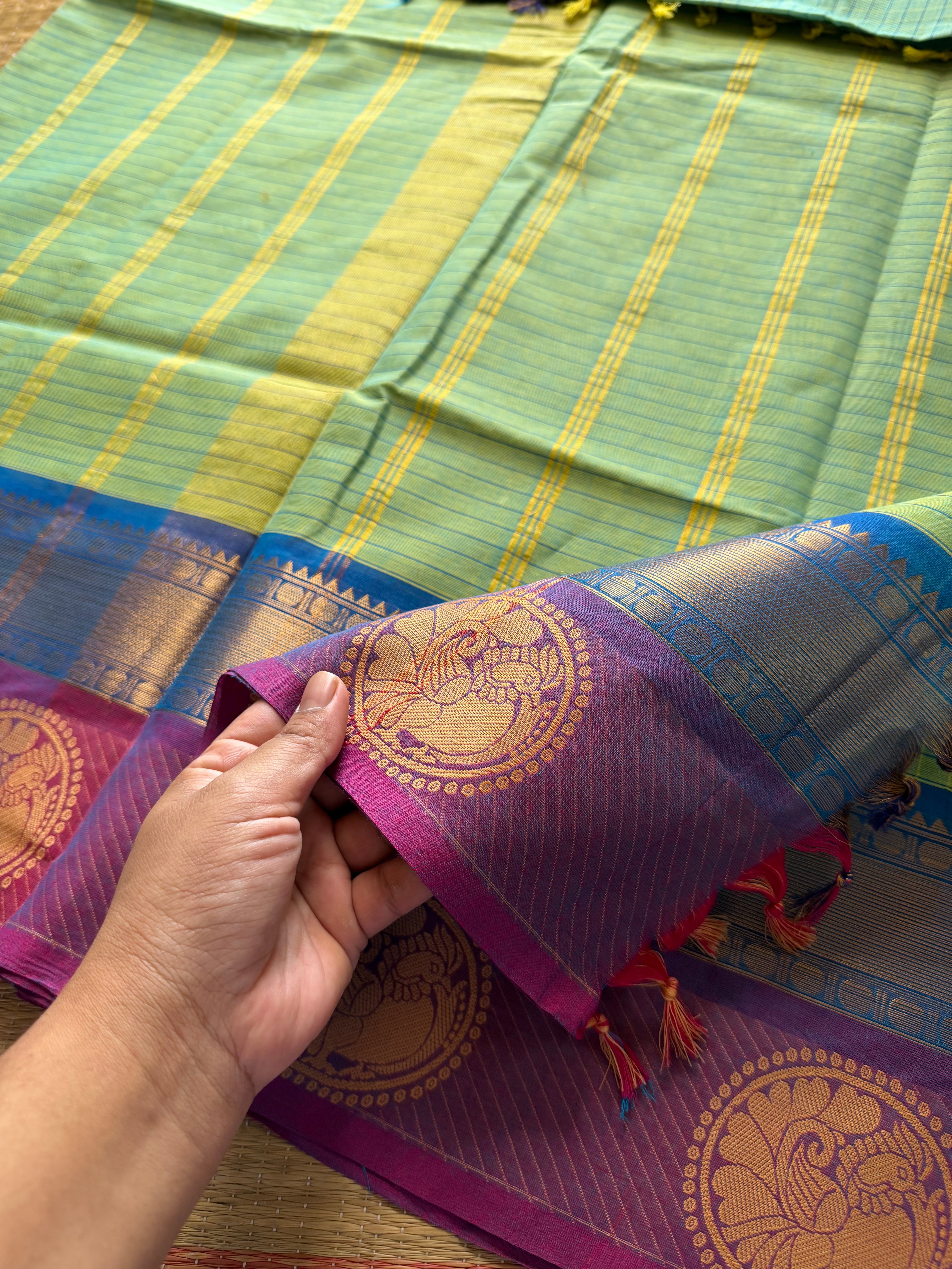RF329 Dual tone turquoise green shade Kattam / checks pattern Kanchi cotton saree with contrast zari & thread woven border