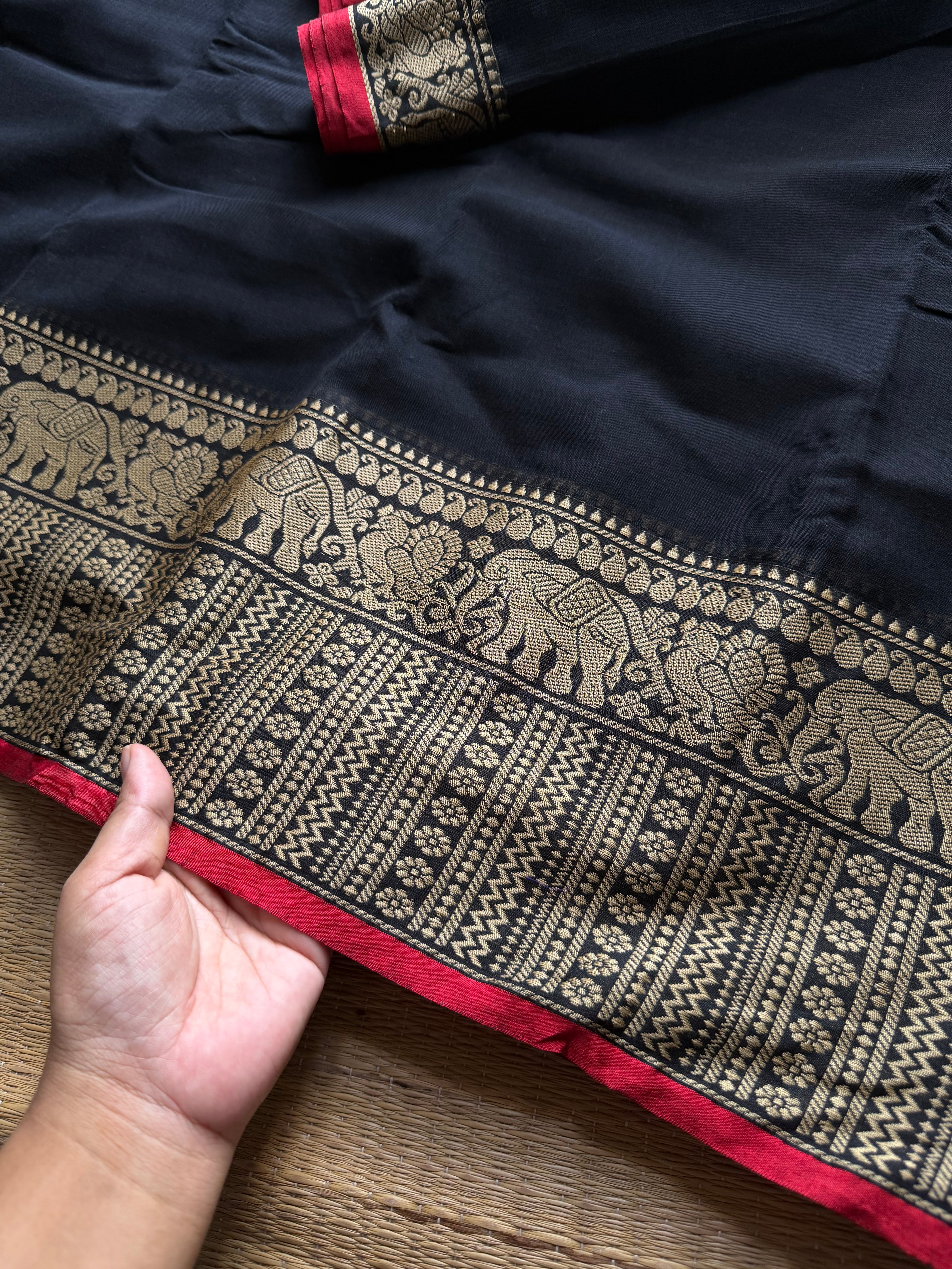 RF1435 Black ~ Mercerised Narayanpet big thread border soft cotton saree