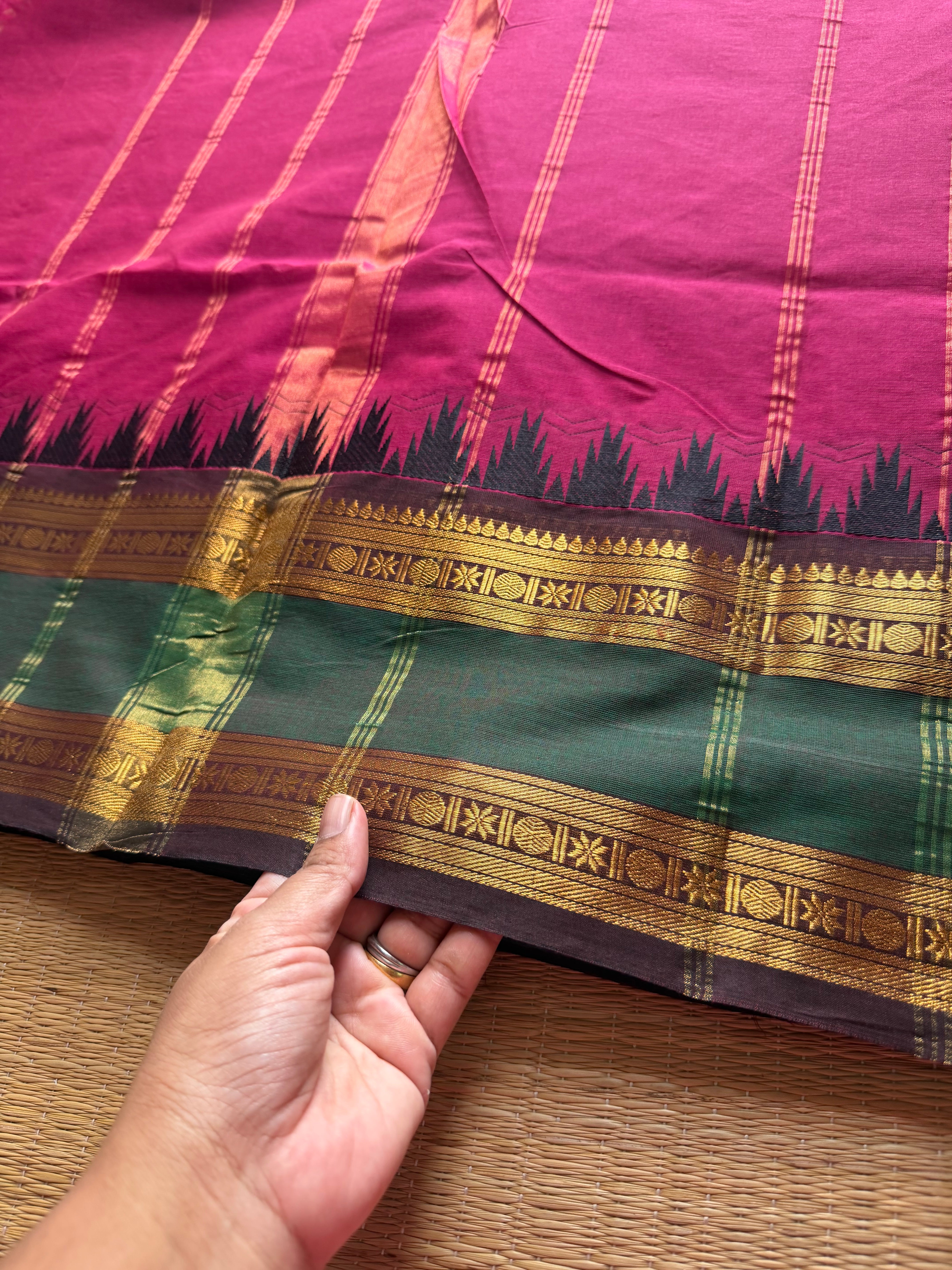 Thazhampoo Pattern Kanchi Cotton Saree ~ Dark Magenta Pink