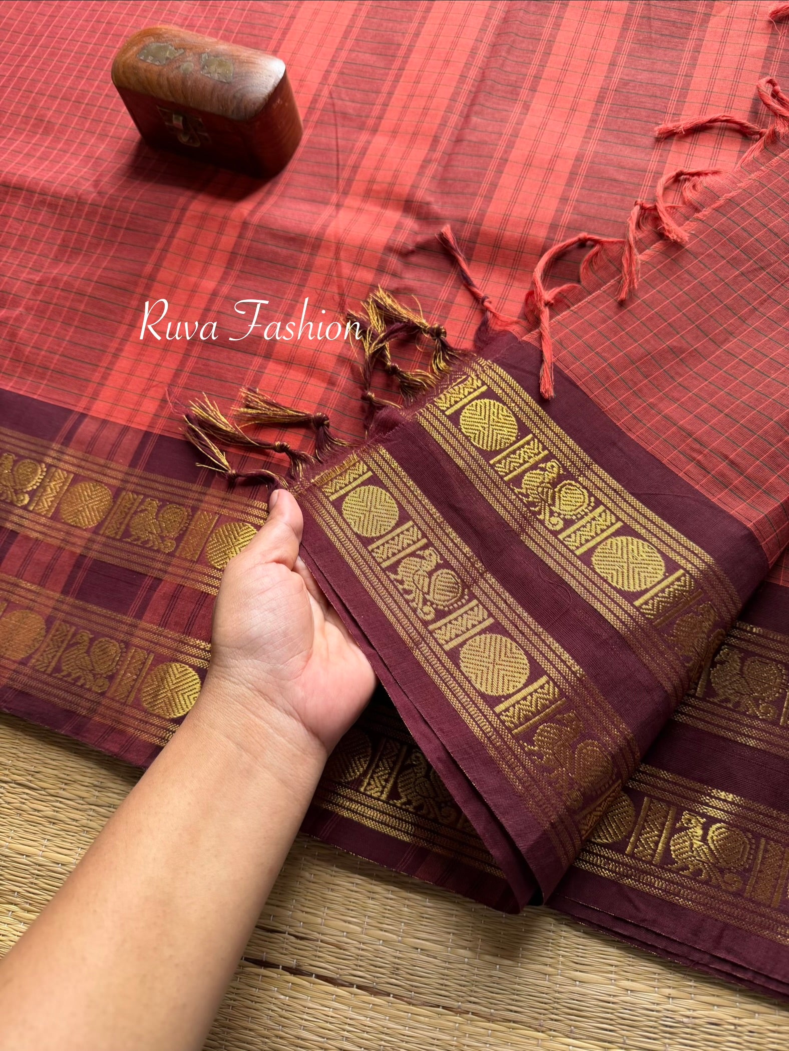 RF72 Rust Orange Shade vintage Checks / Kattam Kanchi Cotton Saree