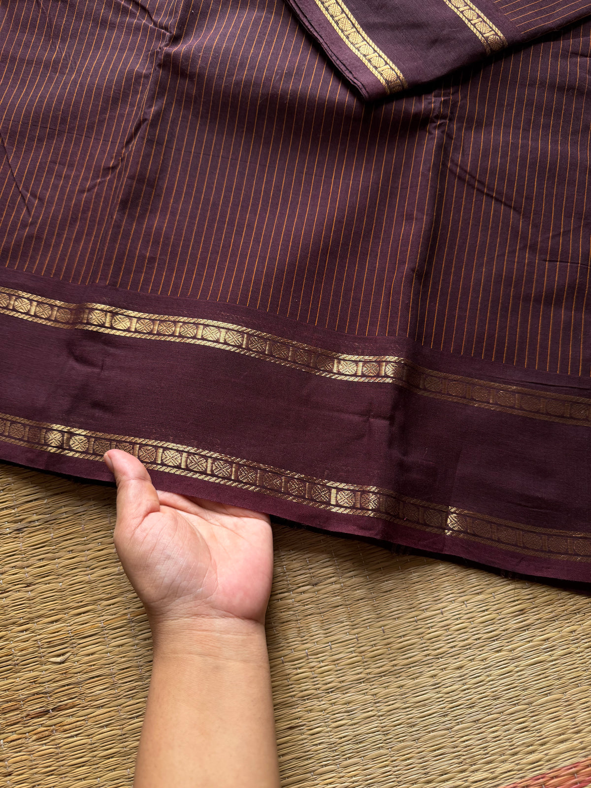RF517 Monotone deep Coffee brown shade Kanchi cotton saree with Korvai Vaira Oosi thread vertical lines pattern with vintage Rettapet border