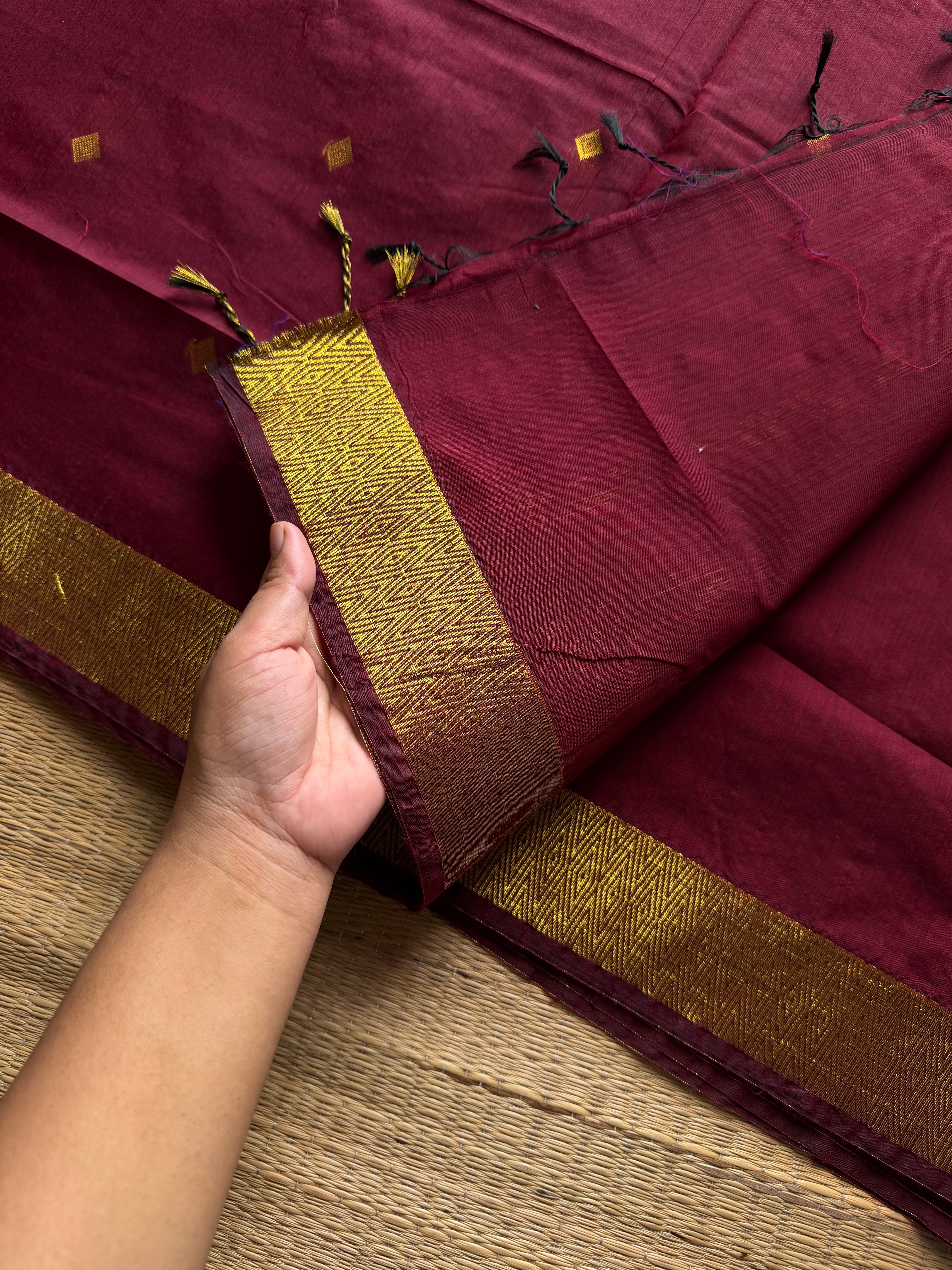 RF1220 Monotone Maroon shade Maheswari semi silk cotton saree