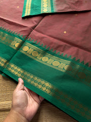 RF810 Dual tone arakku shade Kanchi cotton saree with contrast green border Kanchi cotton saree with handmade golden Zari Buttas