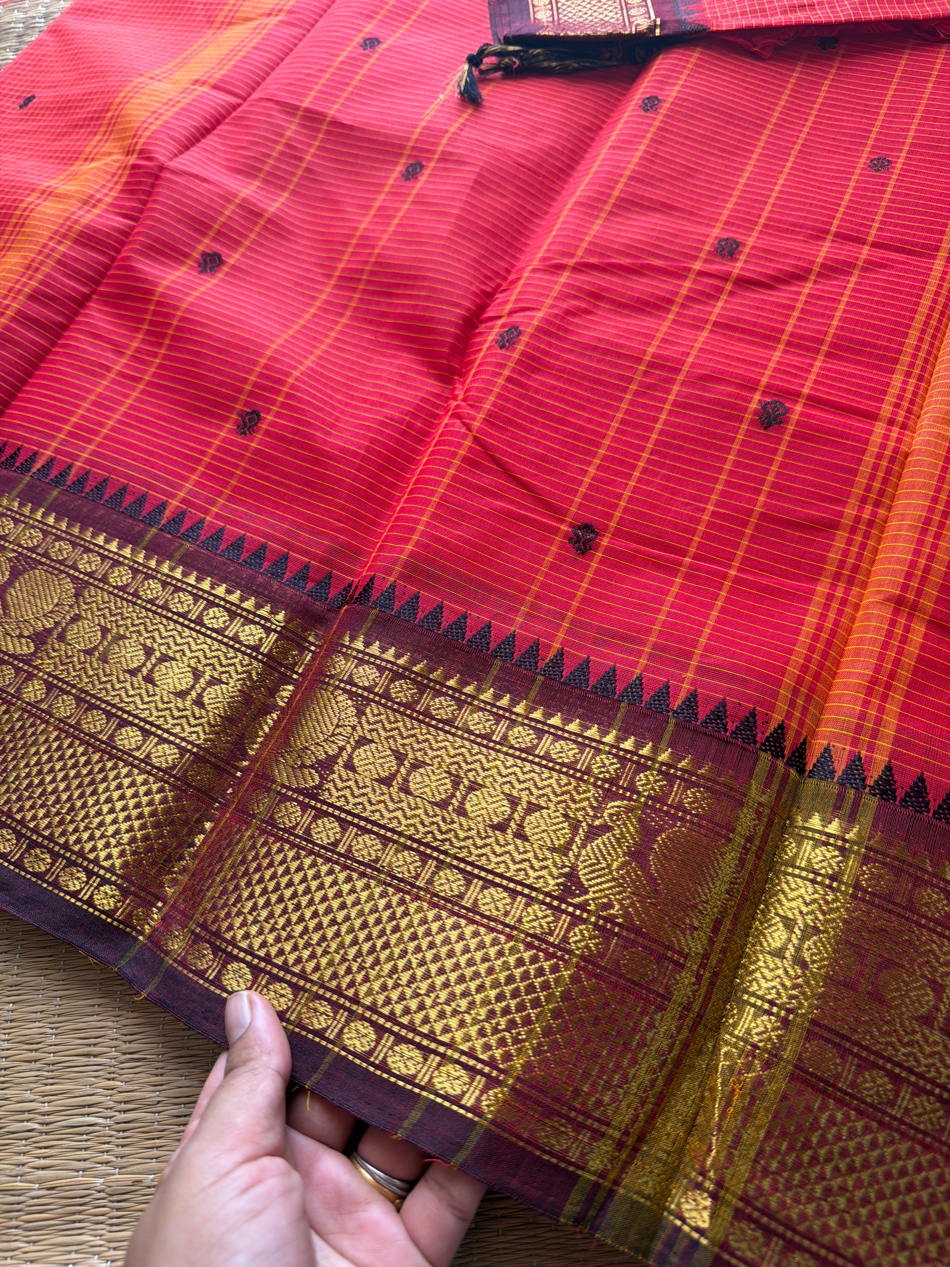 Rustic red shade Podikattam / small checks Kanchi cotton saree with handmade thread buttas