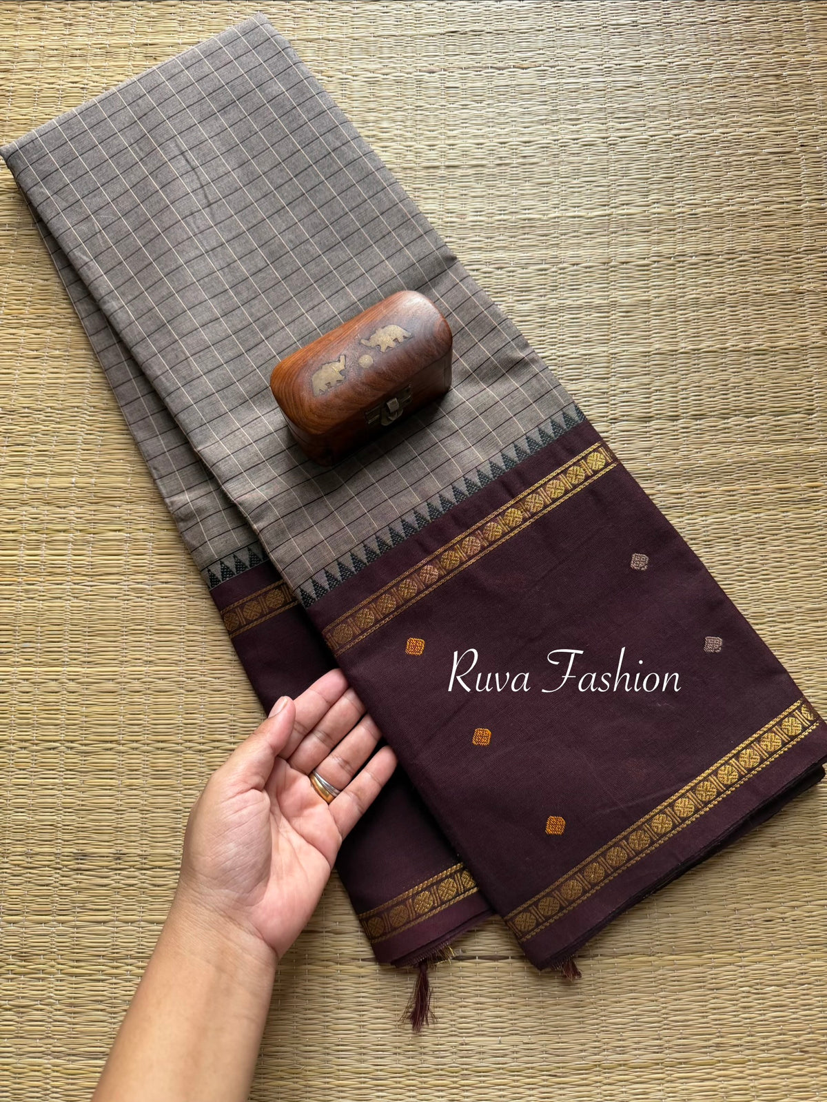 RF28 Grey with Brown Vintage Style Border with checks pattern & handwoven Buttas on the border - RF28