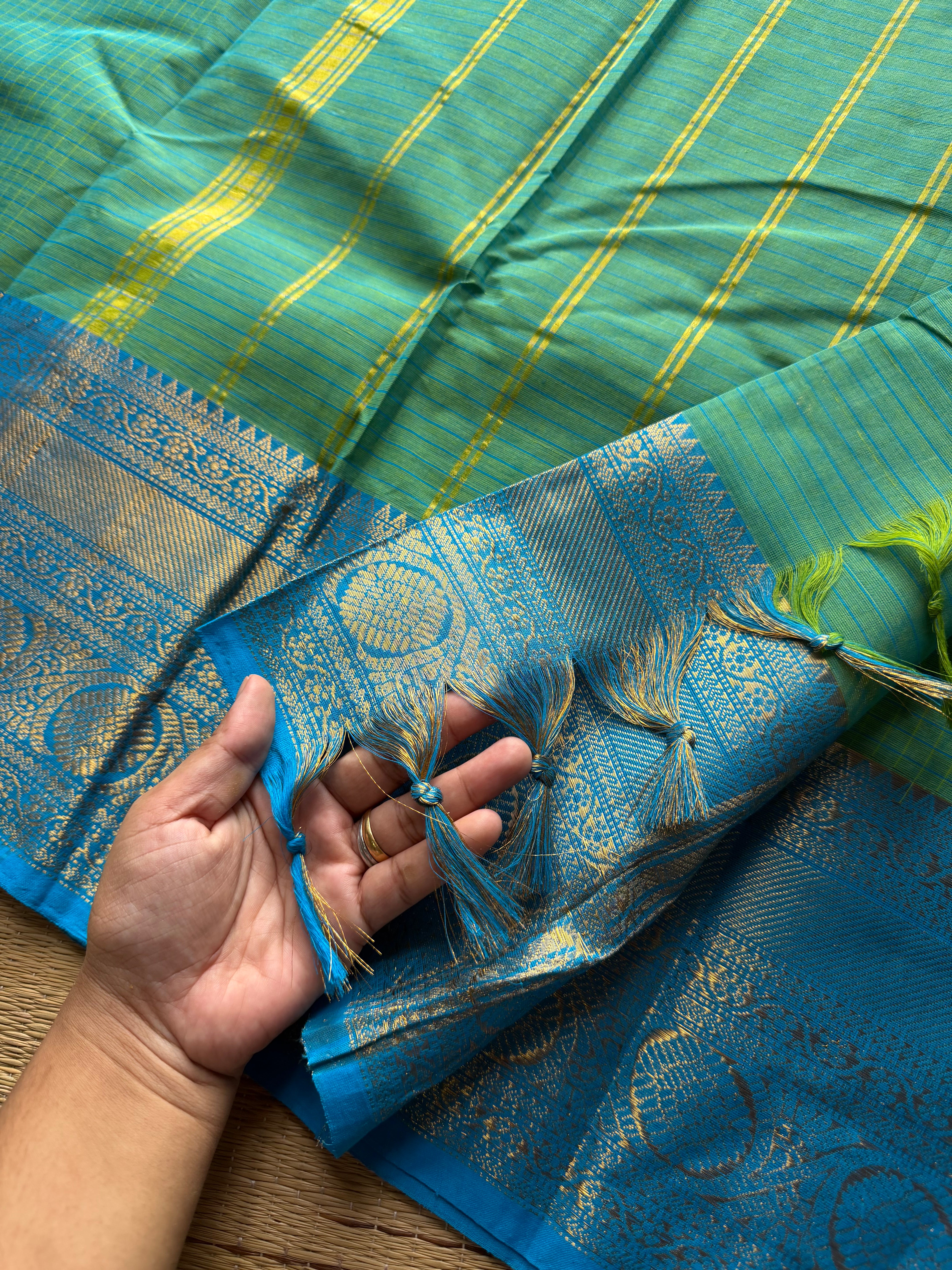 RF721 Dual tone Turquoise green shade kanchi cotton saree with checks / Kattam pattern