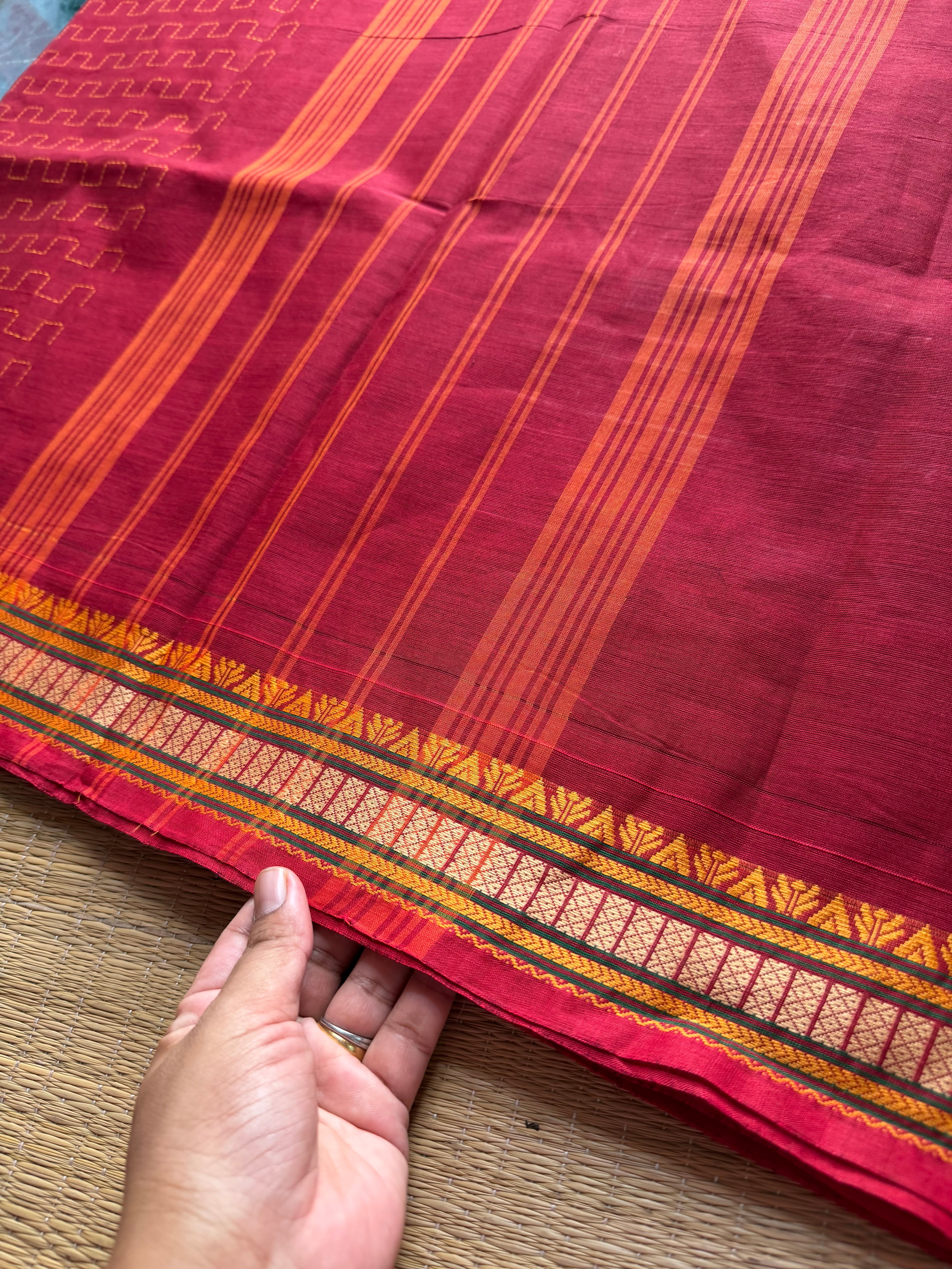 Small Thread border Kanchi cotton saree ~ Reddish Maroon