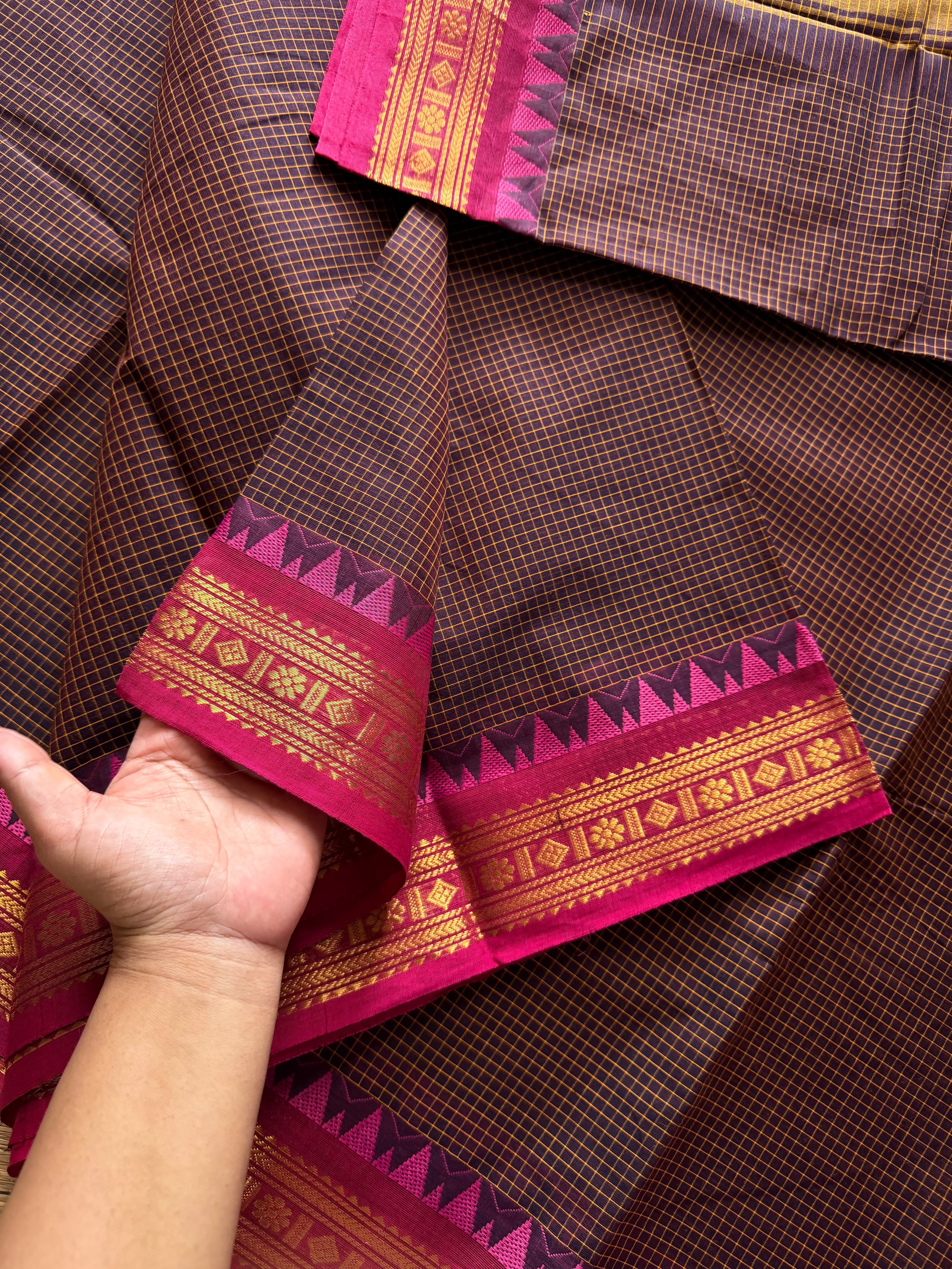 RF437 Brown shade Podikattam Kanchi cotton saree with contrast pink small zari border