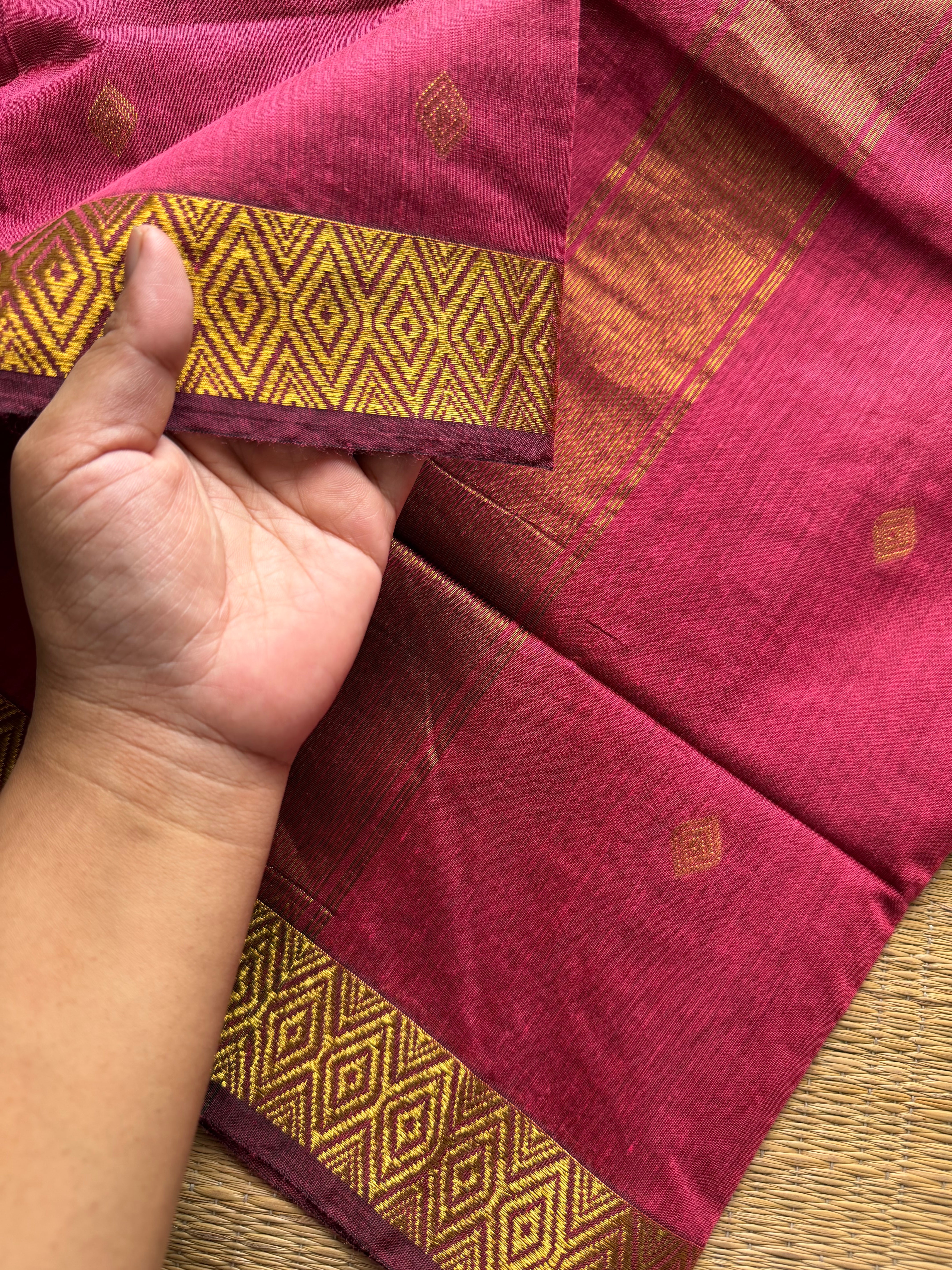 RF1219 Dual tone pinkish peach shade Maheswari semi silk cotton saree