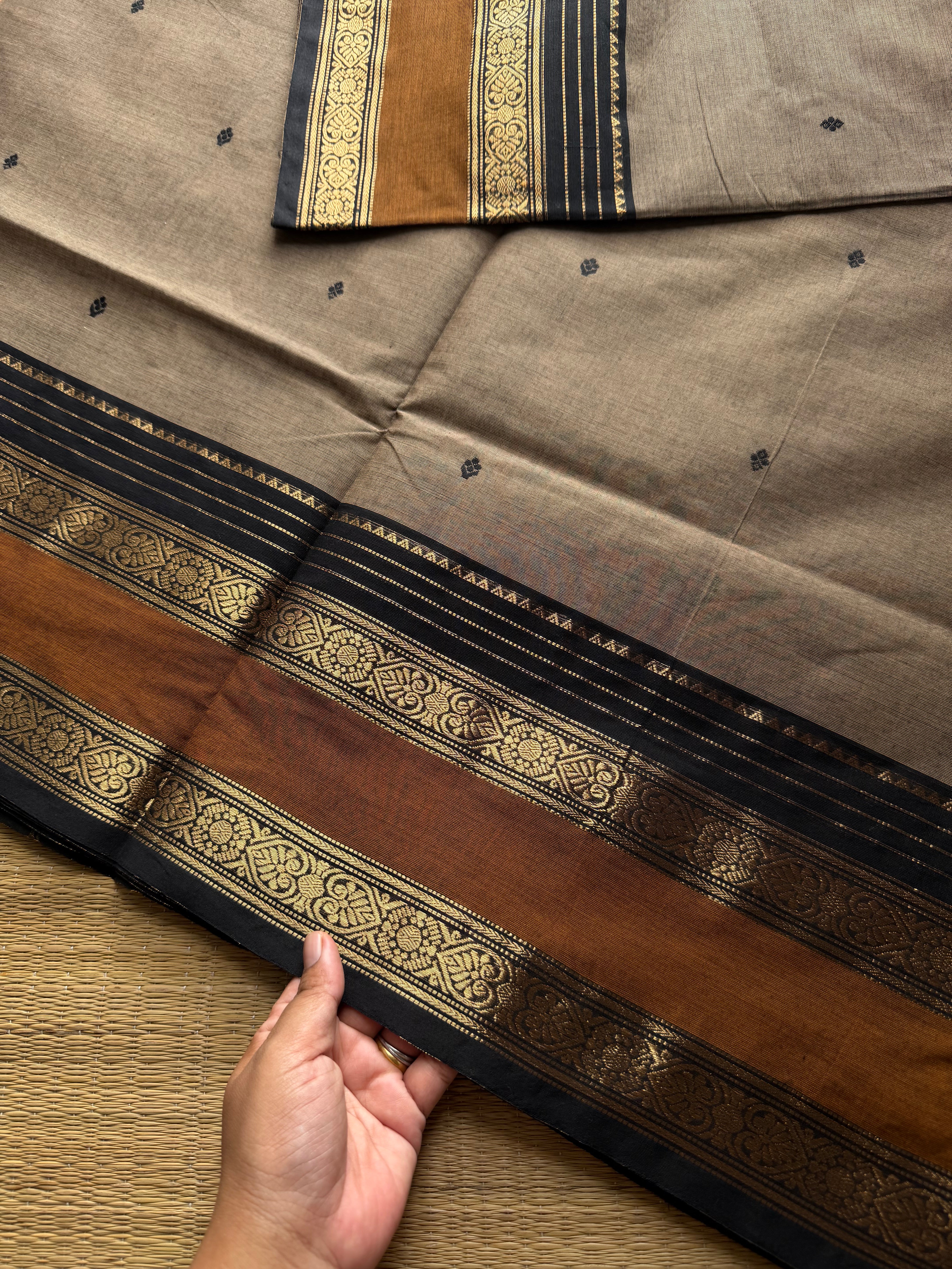 RF914 Grey ~ Kanchi cotton saree with handmade thread buttas