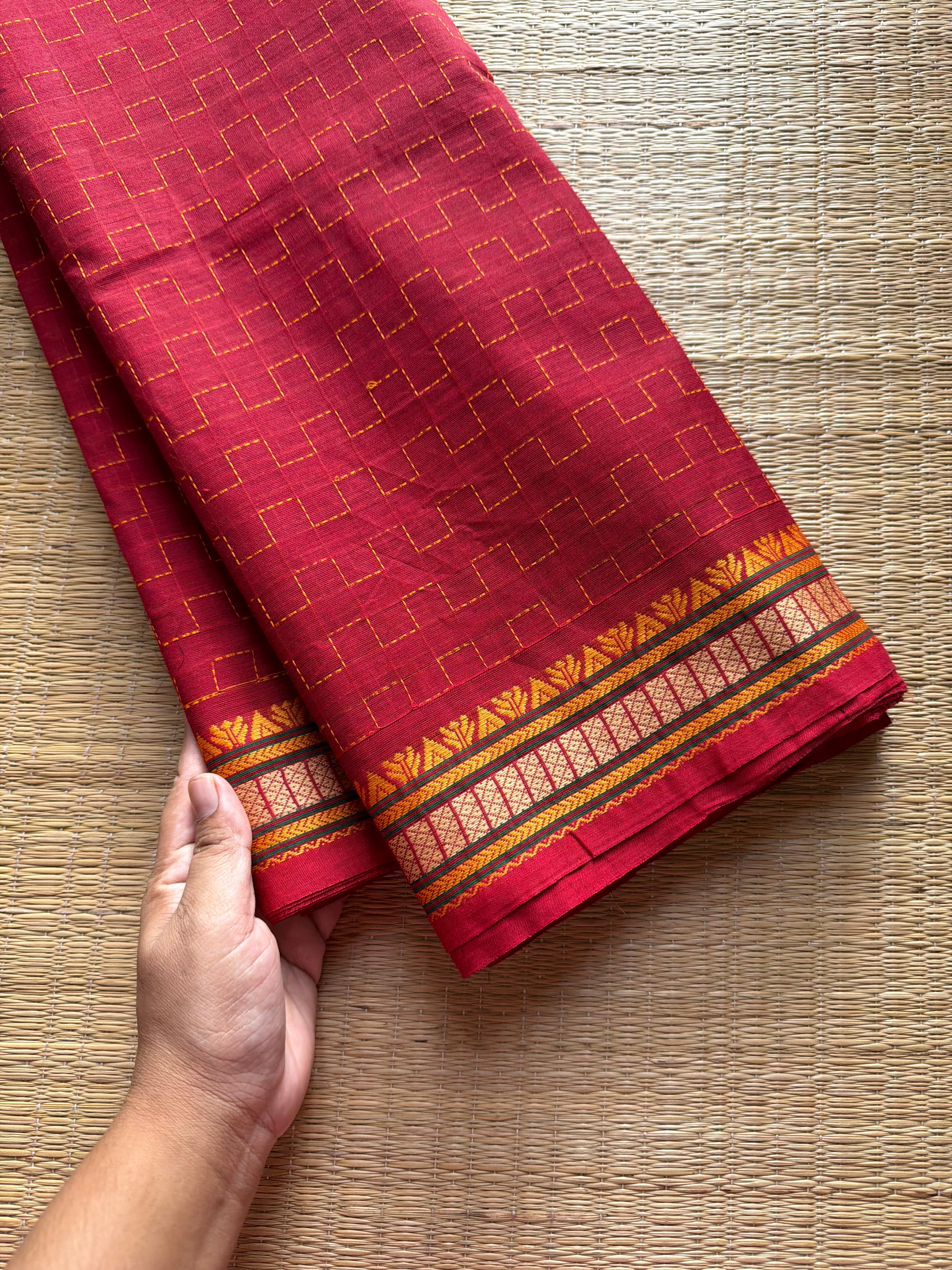 Small Thread border Kanchi cotton saree ~ Reddish Maroon