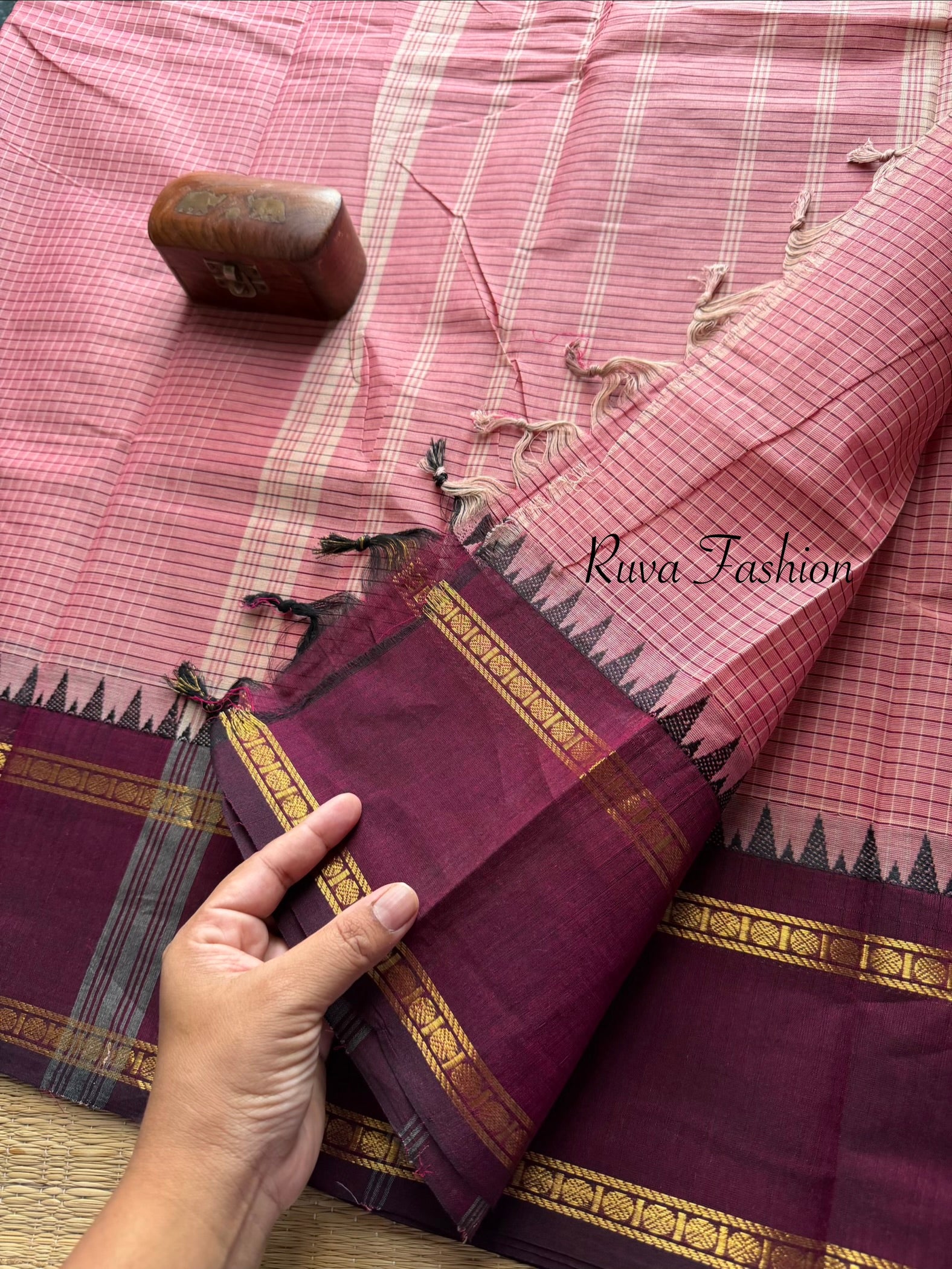 RF57 Dual tone Onion pink shade with contrast dark purple vintage border Podi Kattam Kanchi cotton saree
