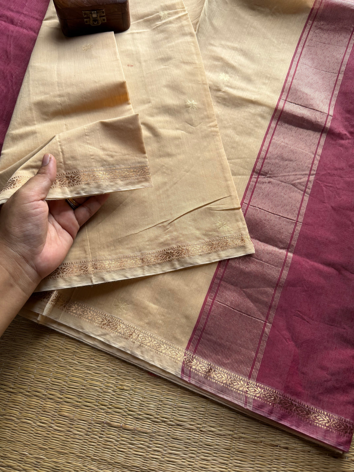 Cream Shade Maheswari Semi Silk Cotton